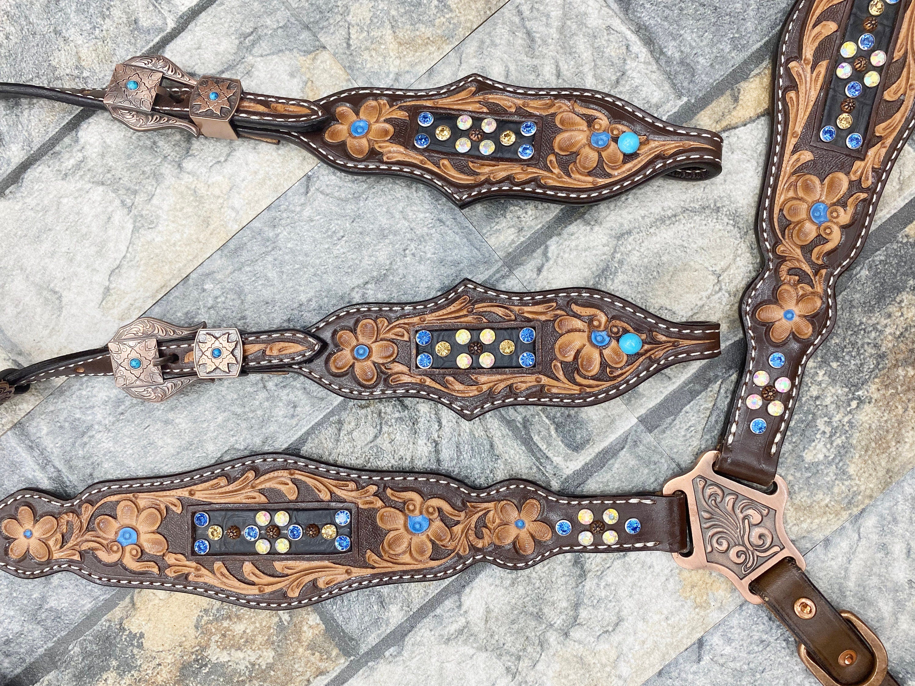 MOUSM Western Headstall & Breast Collar Set – Made with Argentina Cow Leather, Headstall for Horses Decorated with Flower Carving & Blue-White Rhinestones, Antique Copper Hardware
