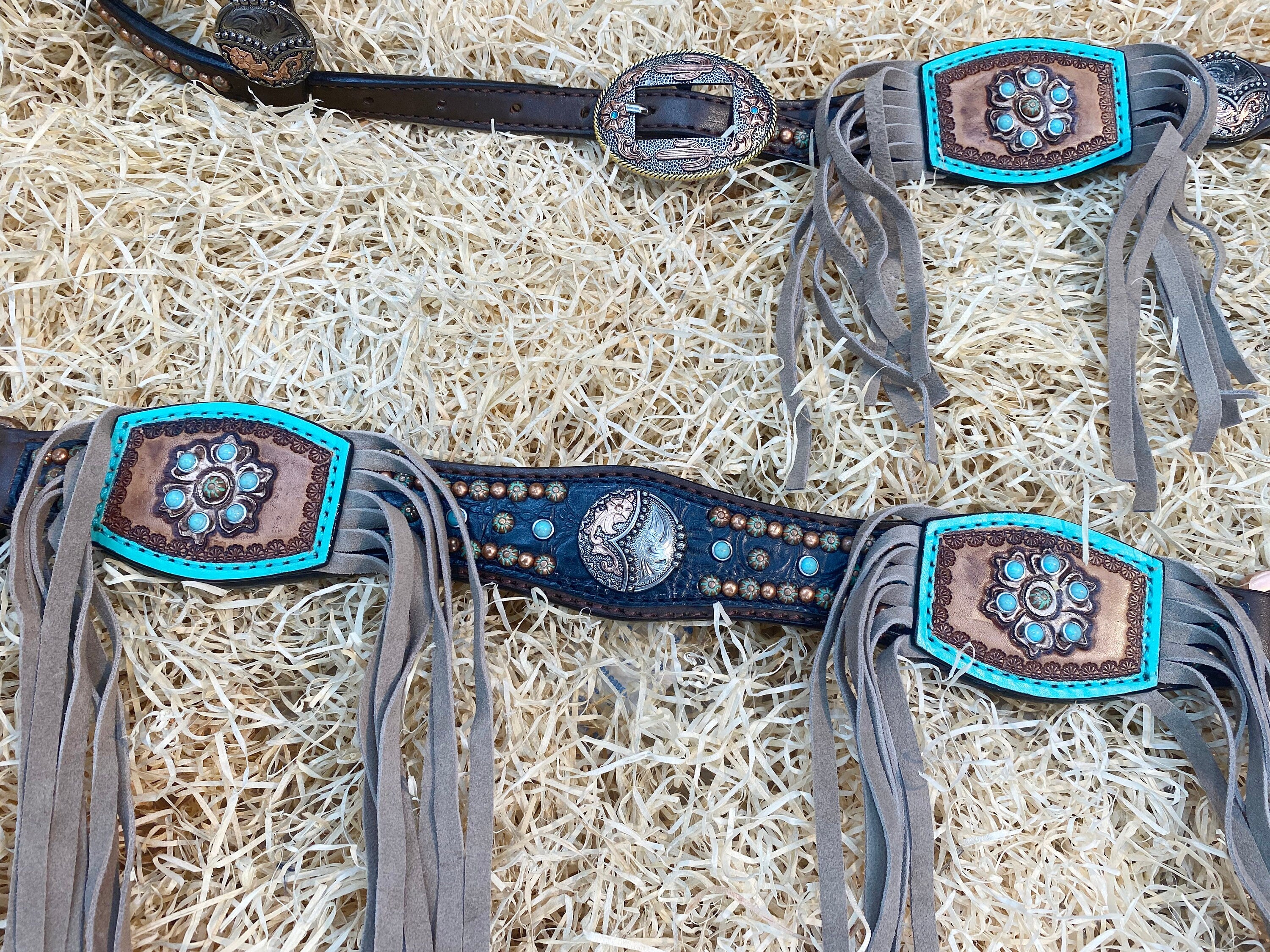 MOUSM Western Headstall & Breast Collar Set – Made with Argentina Cow Leather, Headstalls for Horses Decorated with Turquoise and Copper Studs, Carved Leather Patches with Beige Fringe