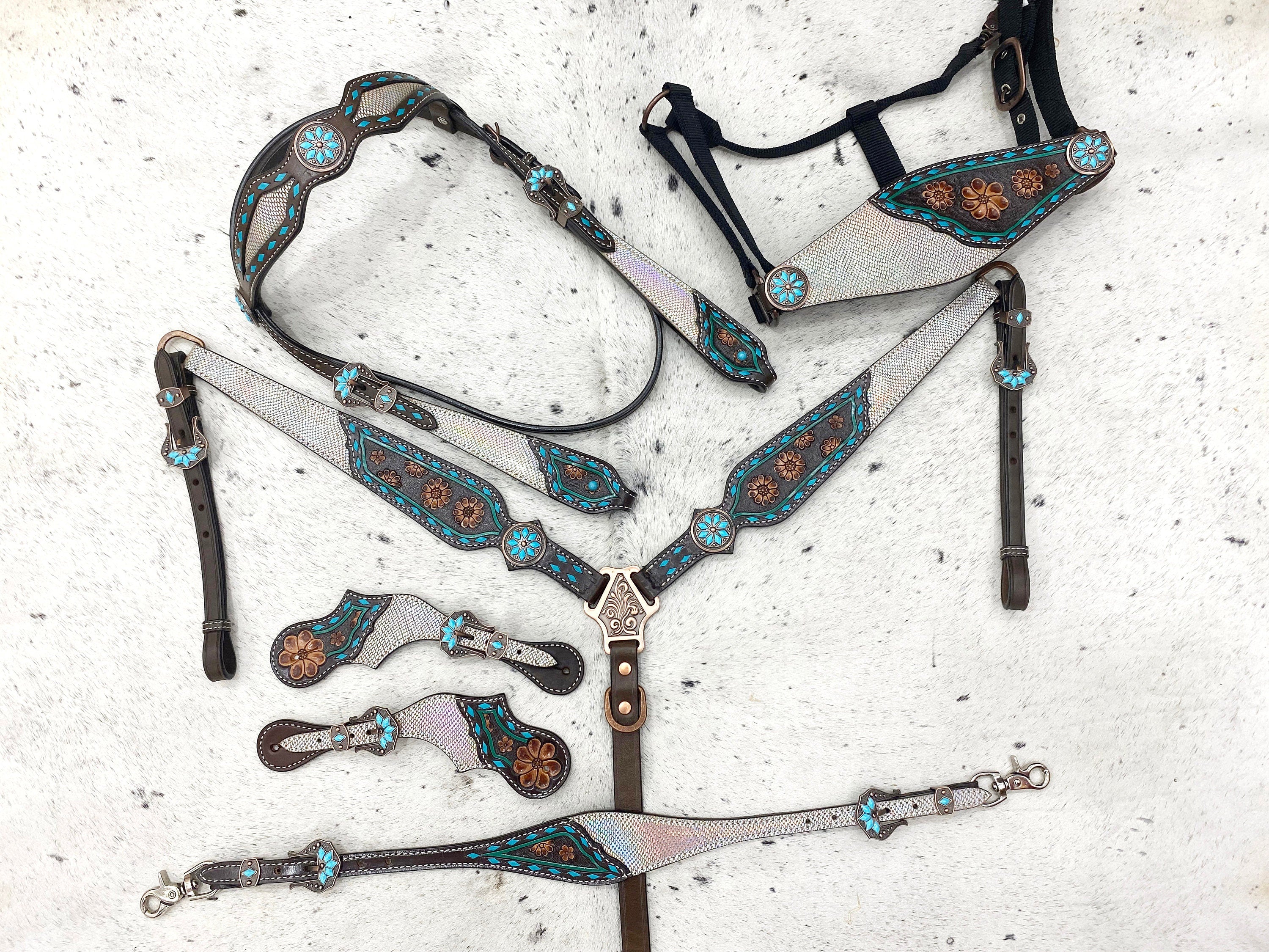 MOUSM Argentina Cow Leather Western Horse Tack Set – Browband Headstall & Breast Collar, Bronc Halter, Wither & Spur Straps with Holographic Snake Print & Hand-Carved Floral Design