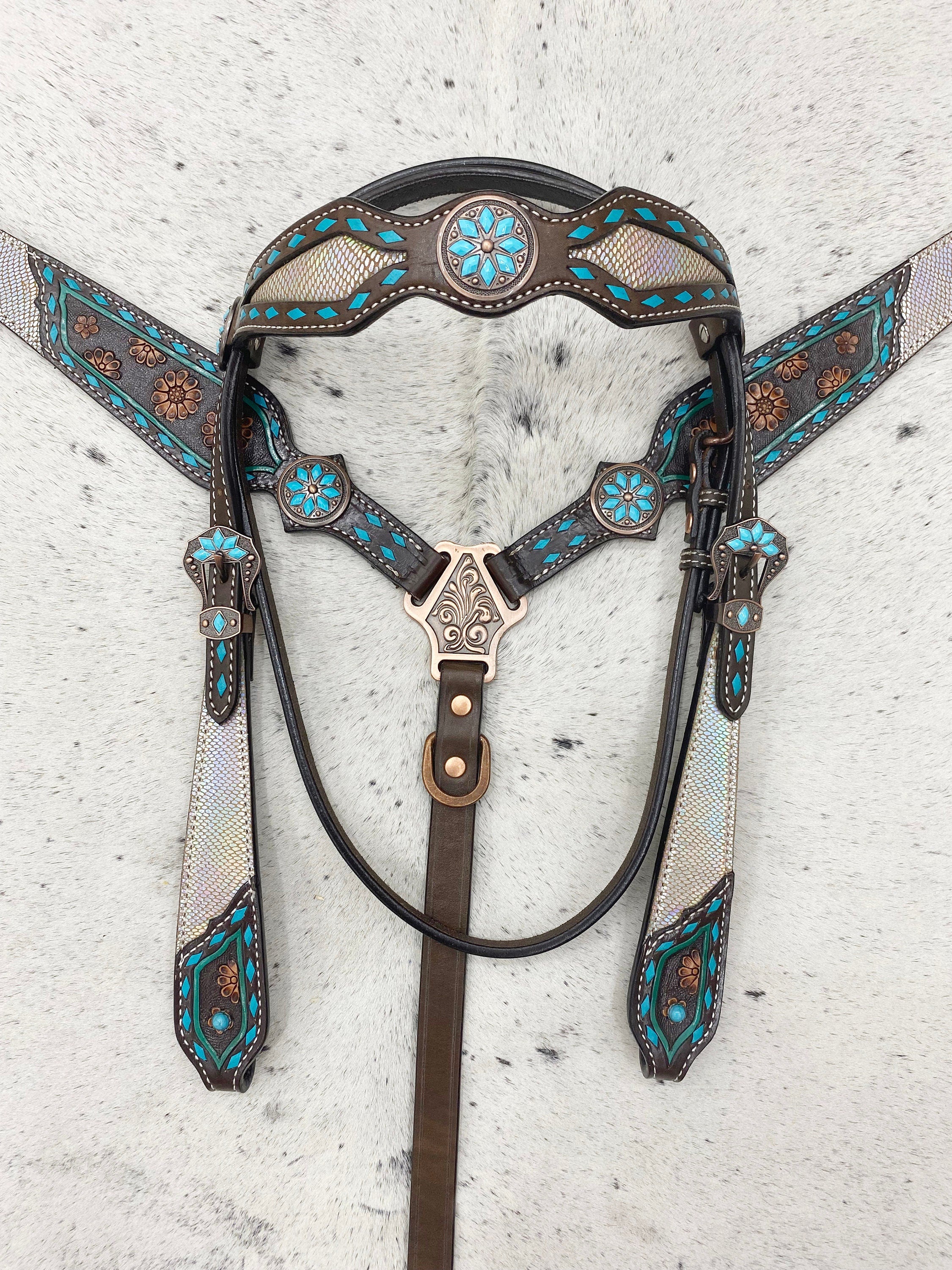 MOUSM Argentina Cow Leather Western Horse Tack Set – Browband Headstall & Breast Collar, Bronc Halter, Wither & Spur Straps with Holographic Snake Print & Hand-Carved Floral Design
