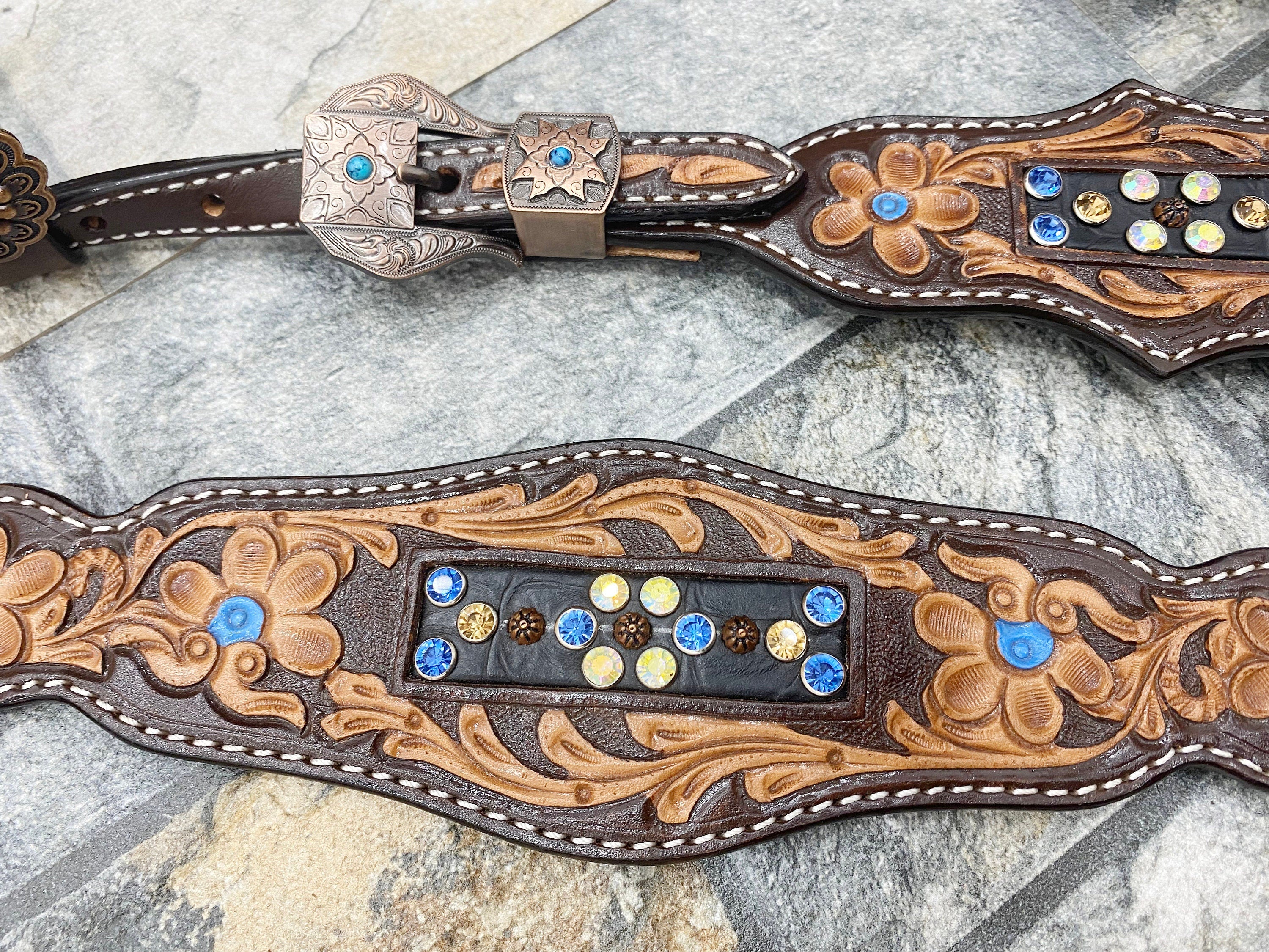 MOUSM Western Headstall & Breast Collar Set – Made with Argentina Cow Leather, Headstall for Horses Decorated with Flower Carving & Blue-White Rhinestones, Antique Copper Hardware