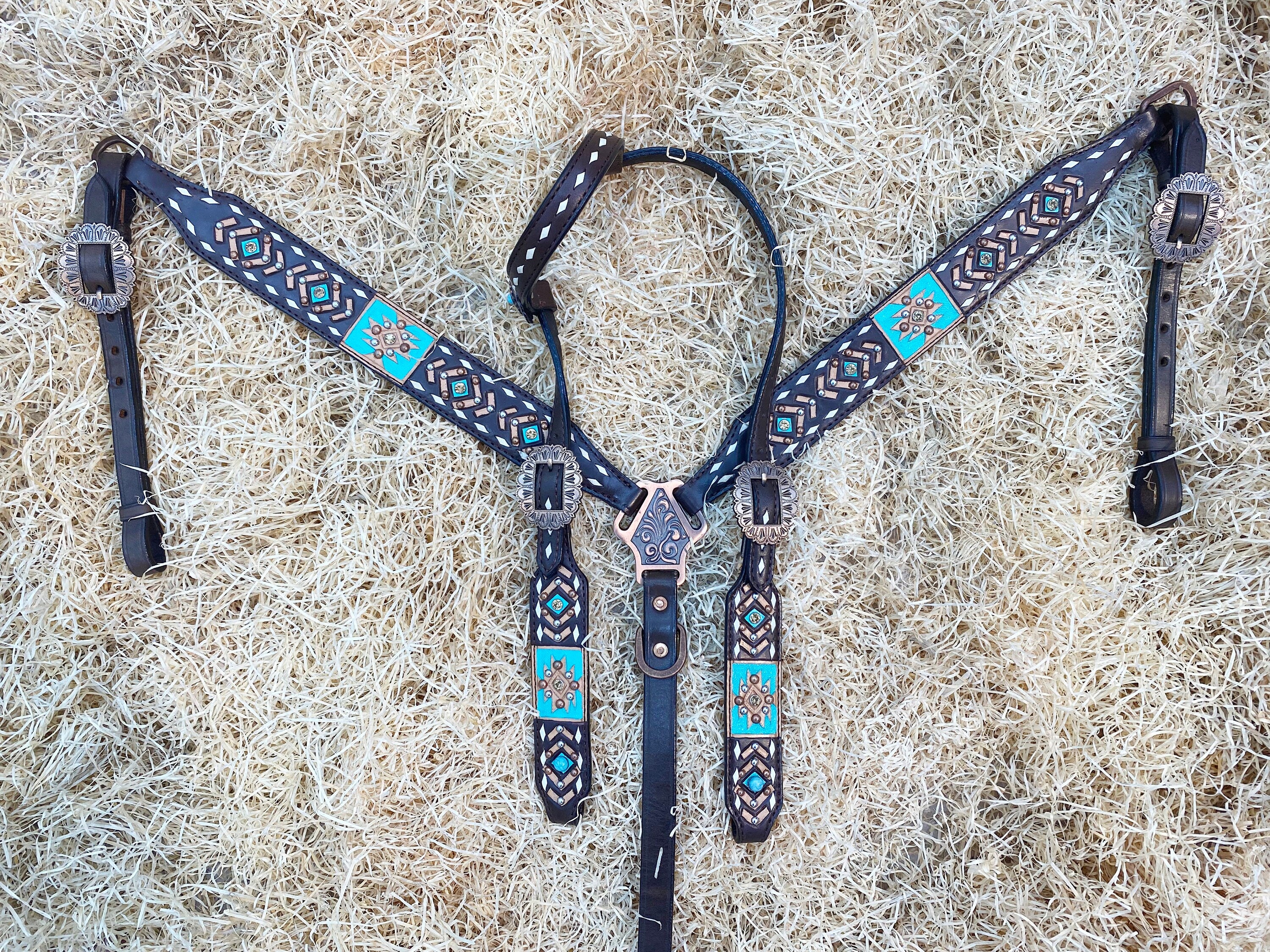 MOUSM Argentina Cow Leather Headstall & Breast Collar Set – Western Bridle Decorated with Aztec Tooling, White Buck Stitching
