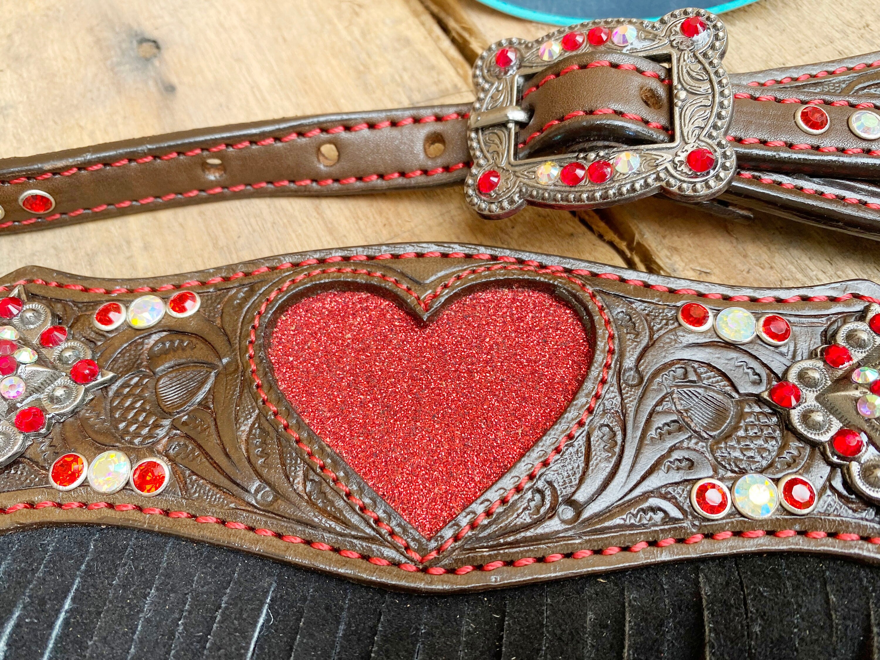 MOUSM Valentine Day Western Leather Headstall and Breast Collar Set – Decorated with Red Heart Cut Patch with Red Rhinestone Concho & Two-Tone Glitter Fringe