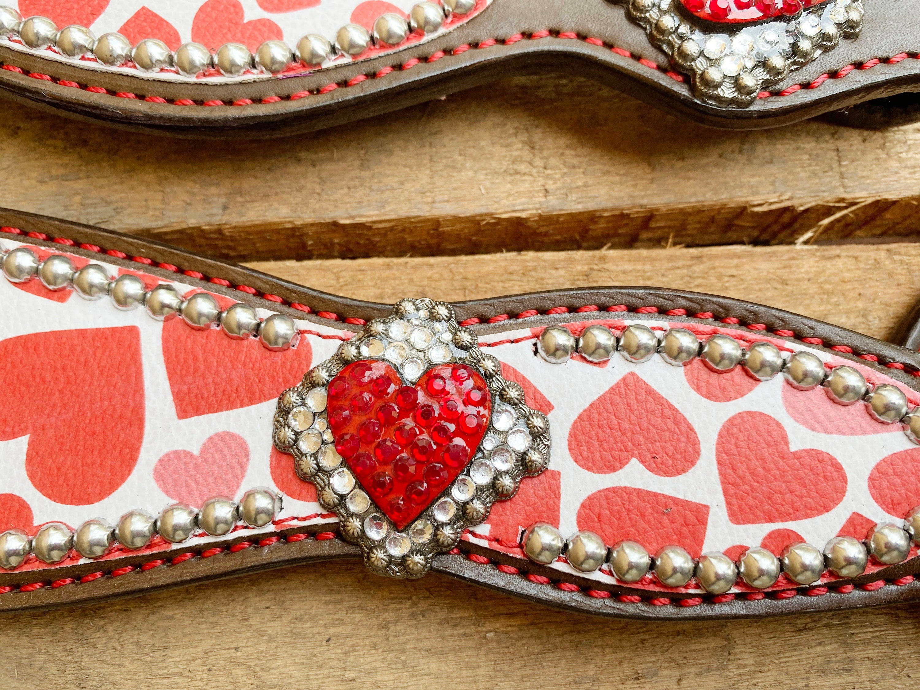 MOUSM Valentine Day Western Headstall and Breast Collar tack Collection – Western Bridles and Headstalls Decorated with Copper Studs & Printed Heart Inlay