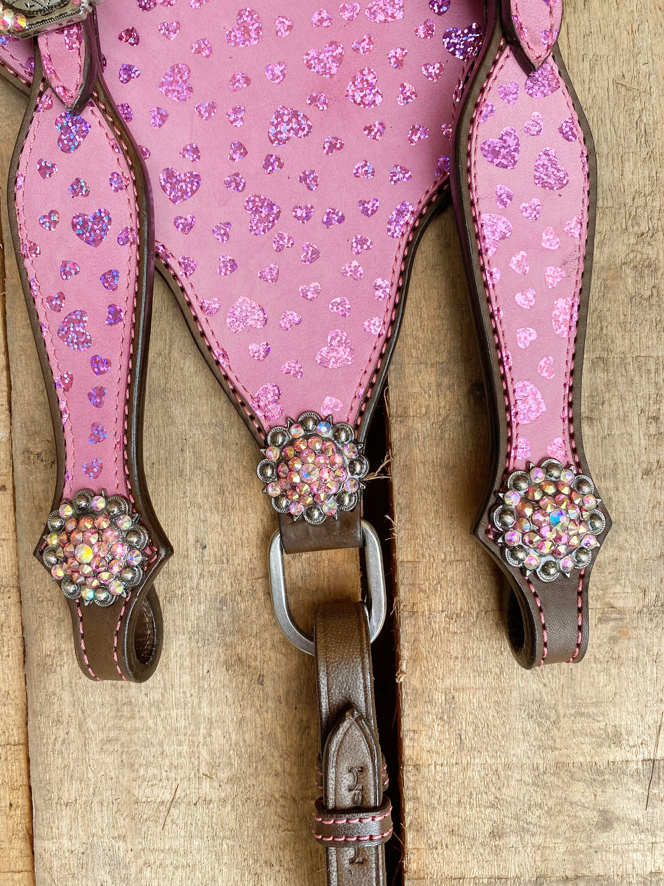 MOUSM Valentine’s Day Western Leather Headstall and Breast Collar Set – Printed Pink Heart Patch & Rhinestone Concho