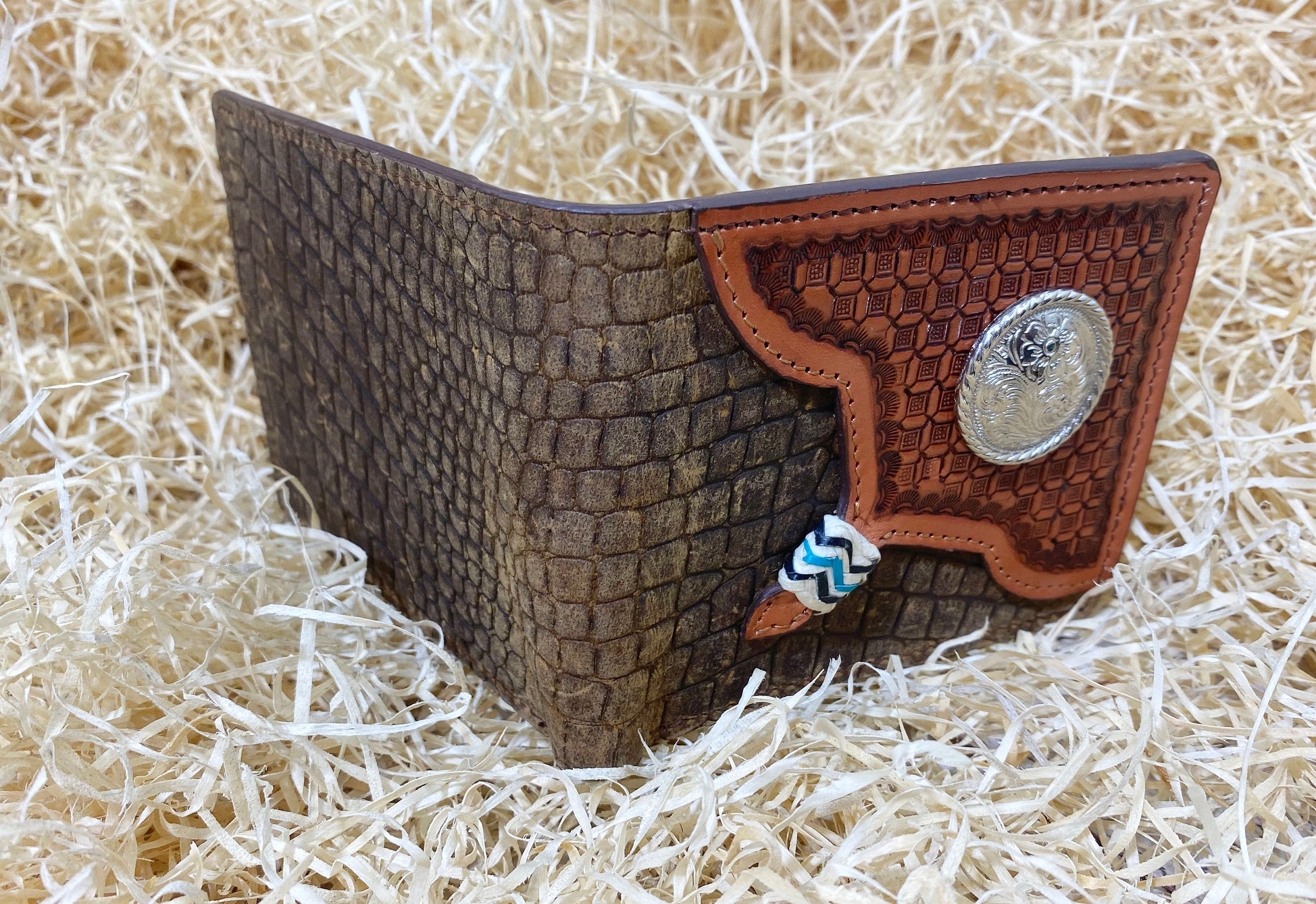 MOUSM Wallet Western Mens Leather Wallet for Men cow leather with Aligator print with window tooled Wallet