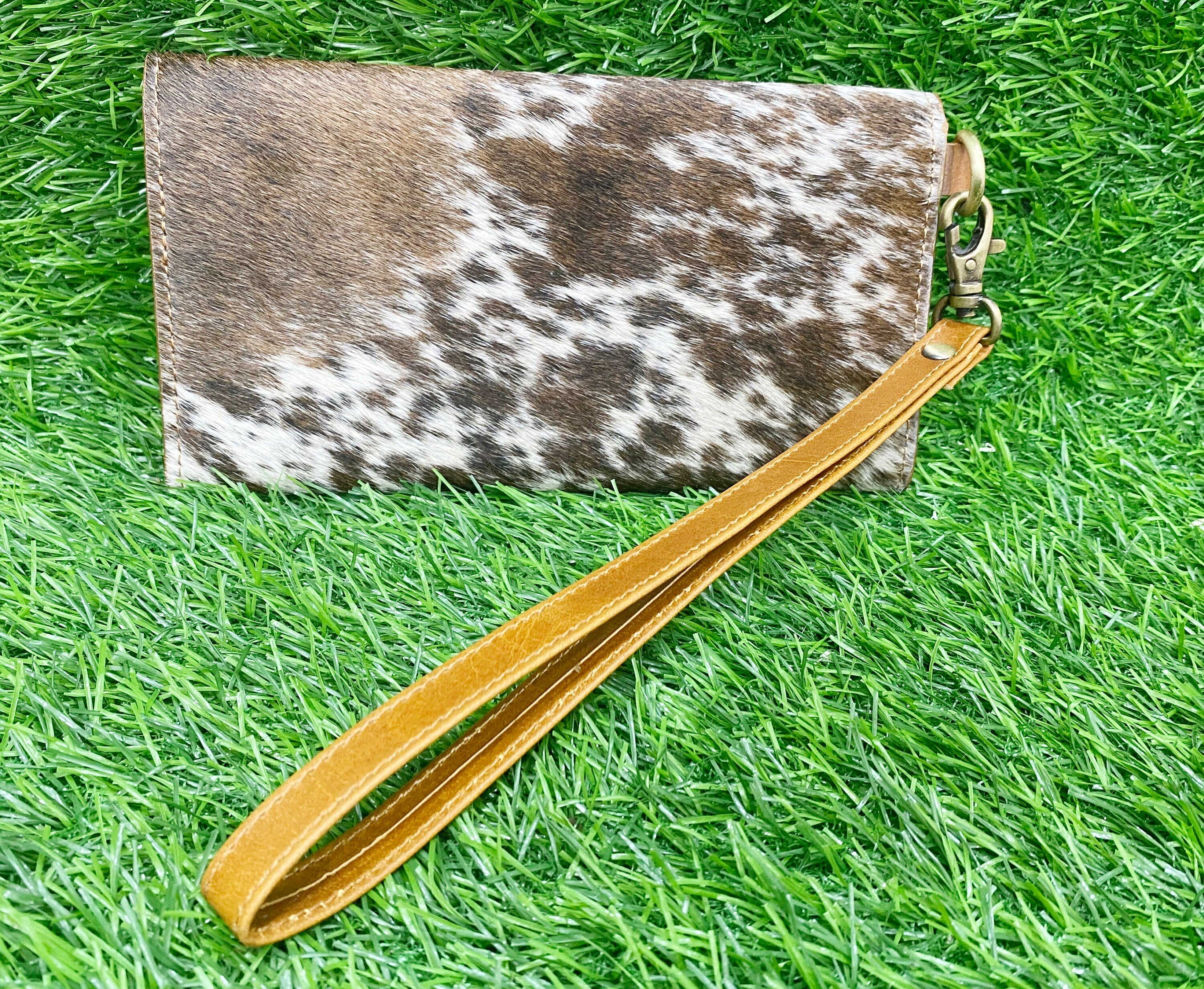 MOUSM Ladies Clutch Bag – Natural Printed Hair-On Cowhide, Triple-Fold Handmade Distressed Leather Evening & Party Clutch for Women with Wrist Strap and Magnetic Closure