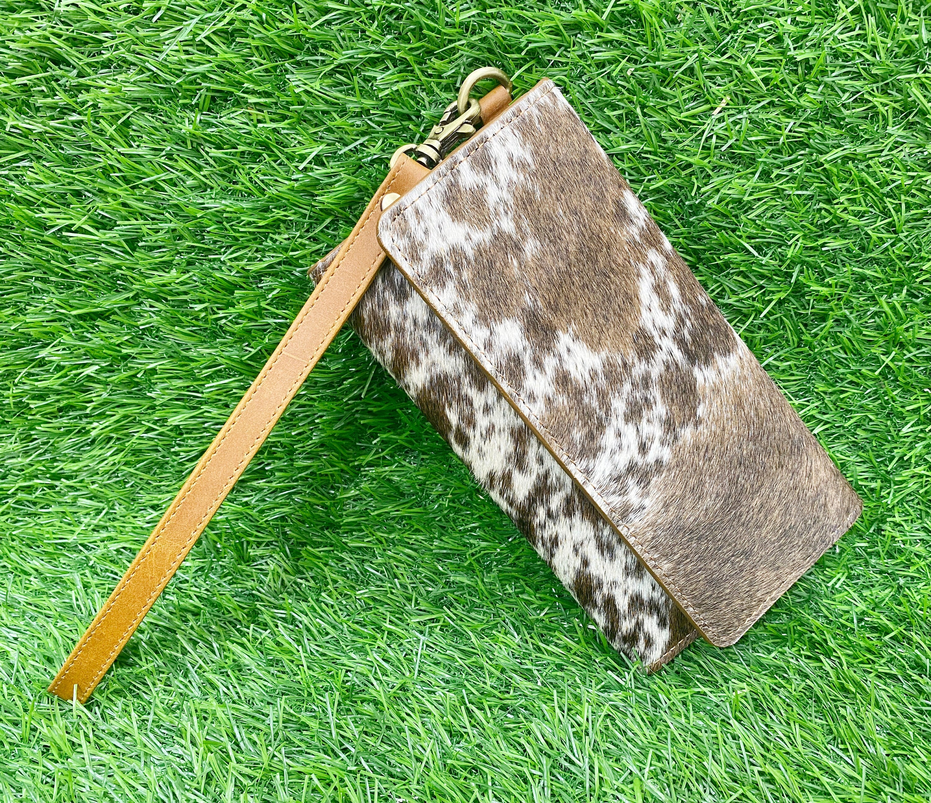 MOUSM Ladies Clutch Bag – Natural Printed Hair-On Cowhide, Triple-Fold Handmade Distressed Leather Evening & Party Clutch for Women with Wrist Strap and Magnetic Closure