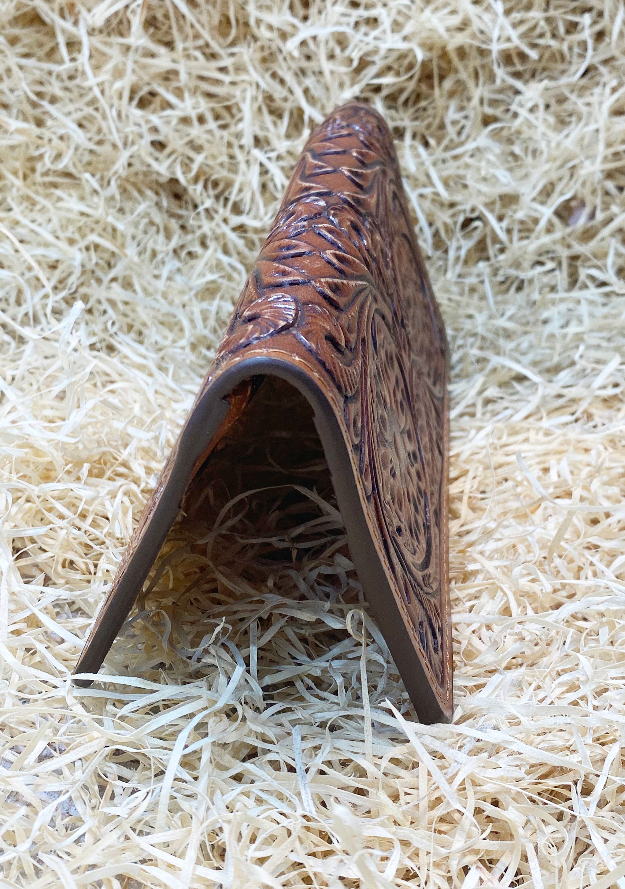 MOUSM Ladies Clutch Bag – Floral Carved Leather with Antique Finish, Handmade Distressed Western Leather Bifold Clutch Wallet Evening & Party Clutch for Women