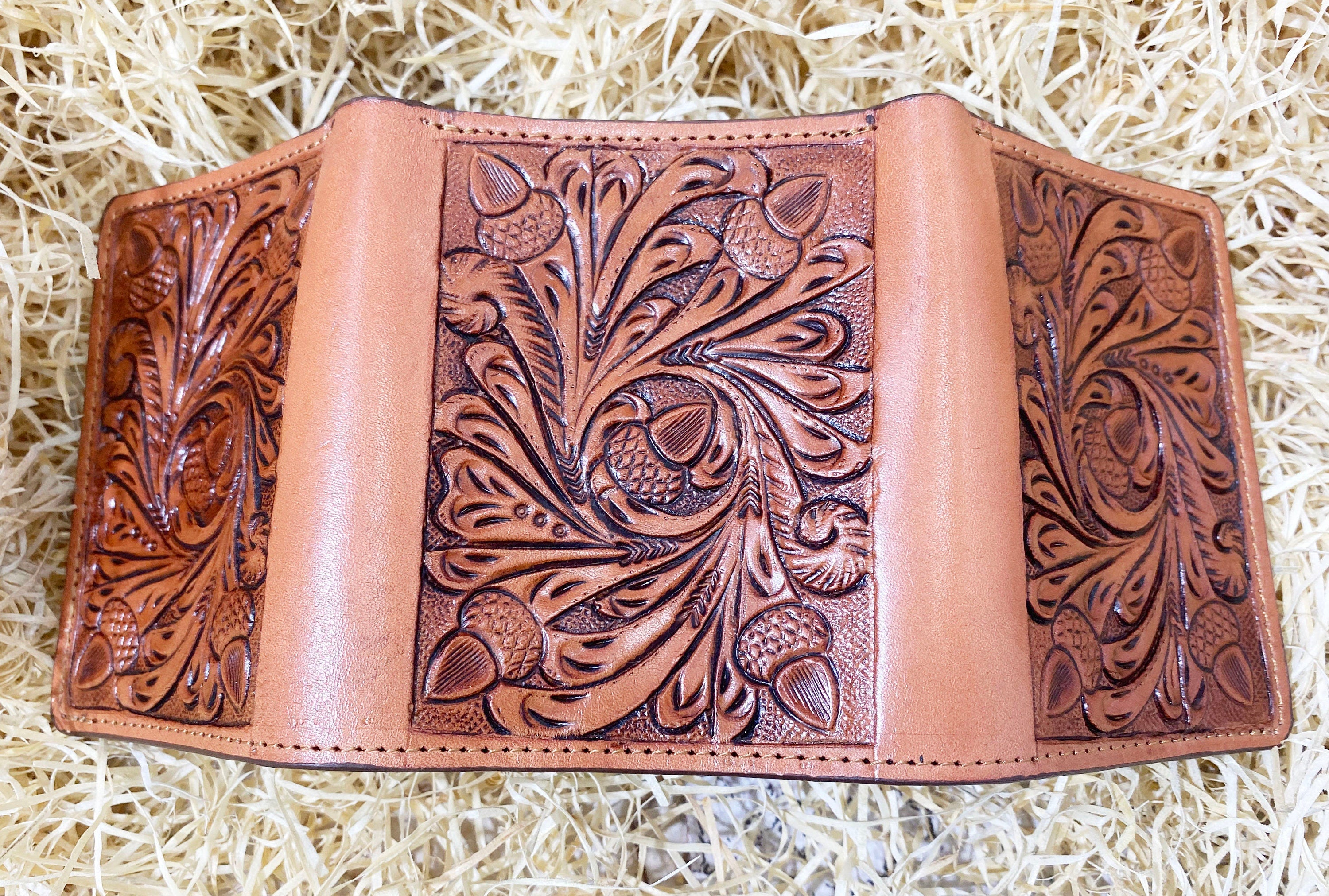 MOUSM Wallet Western Mens Leather Wallet for Men Argentina cow leather with OAK fruit carving leather wallet