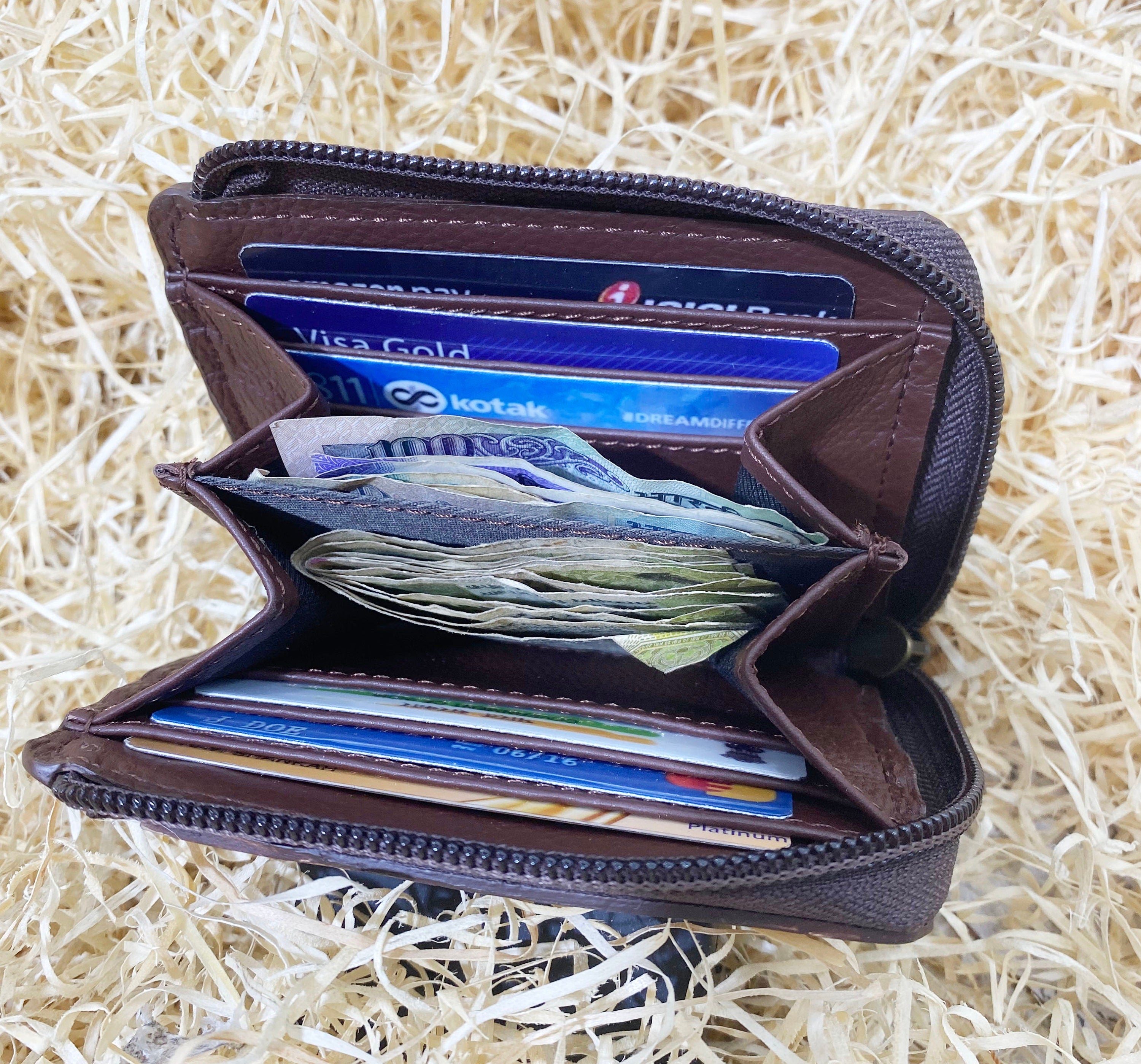 MOUSM Wallet Western Mens Leather Wallet for Men Argentina cow leather box tooled border carving wallet Full zipper closing wallet