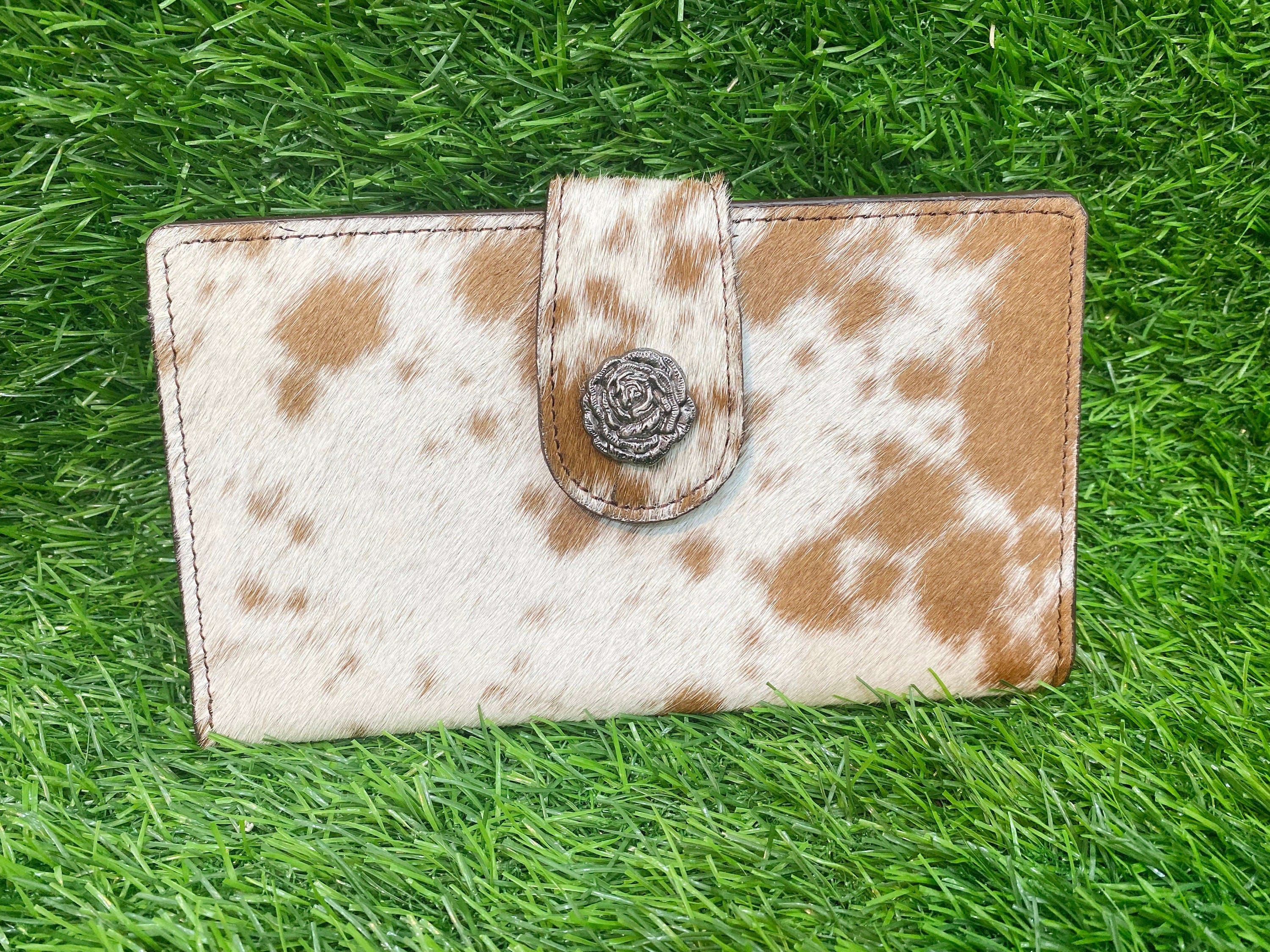 MOUSM Ladies Clutch Bag – Natural Hair-On Cowhide with Silver Rose Concho, Handmade Distressed Leather Party & Evening Wallet for Women with Magnetic Closure