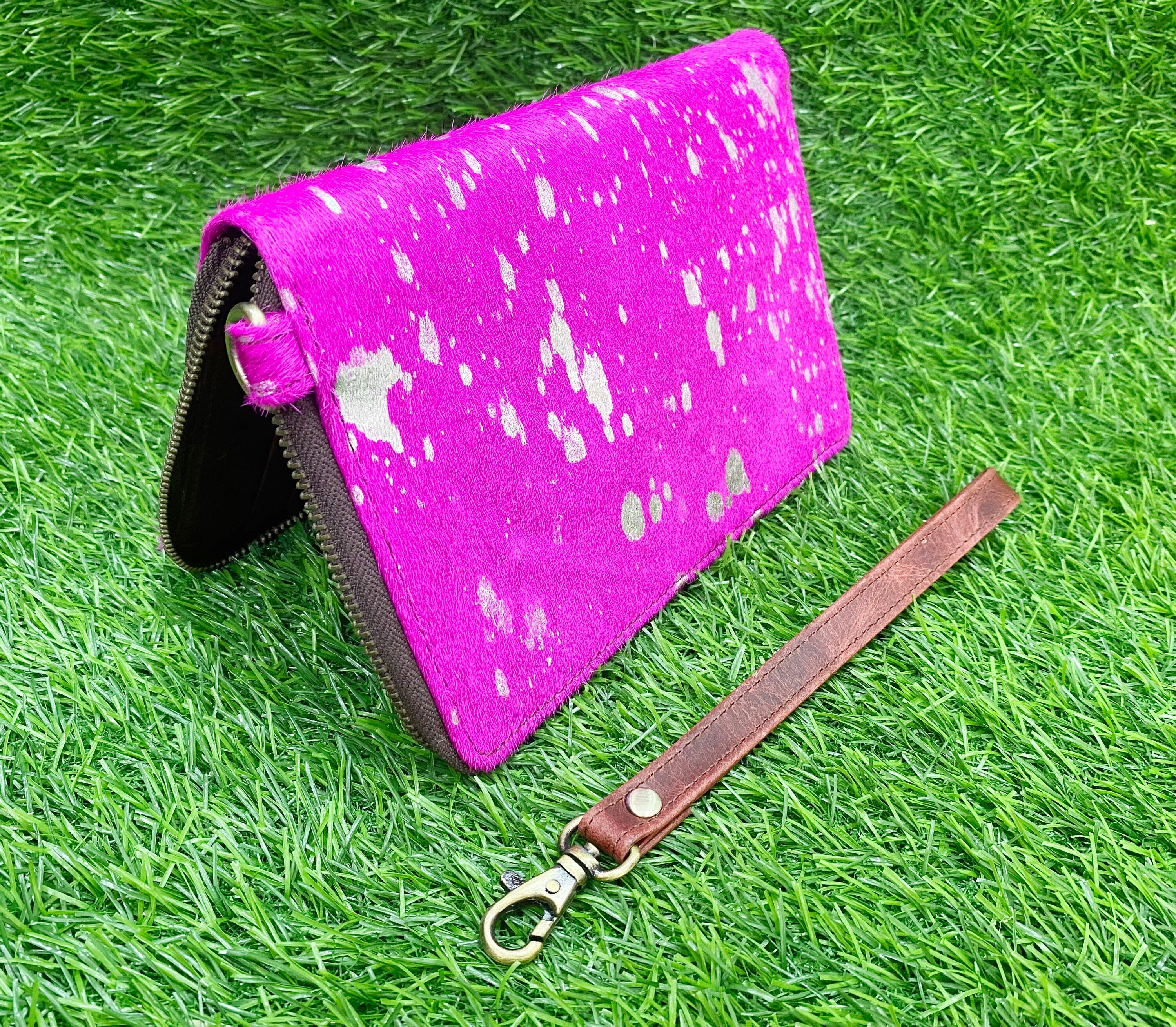 MOUSM Ladies Clutch Bag – Natural Cowhide with Pink Metallic Acid Wash, Handmade Leather Evening & Party Clutch for Women with Zipper Closure