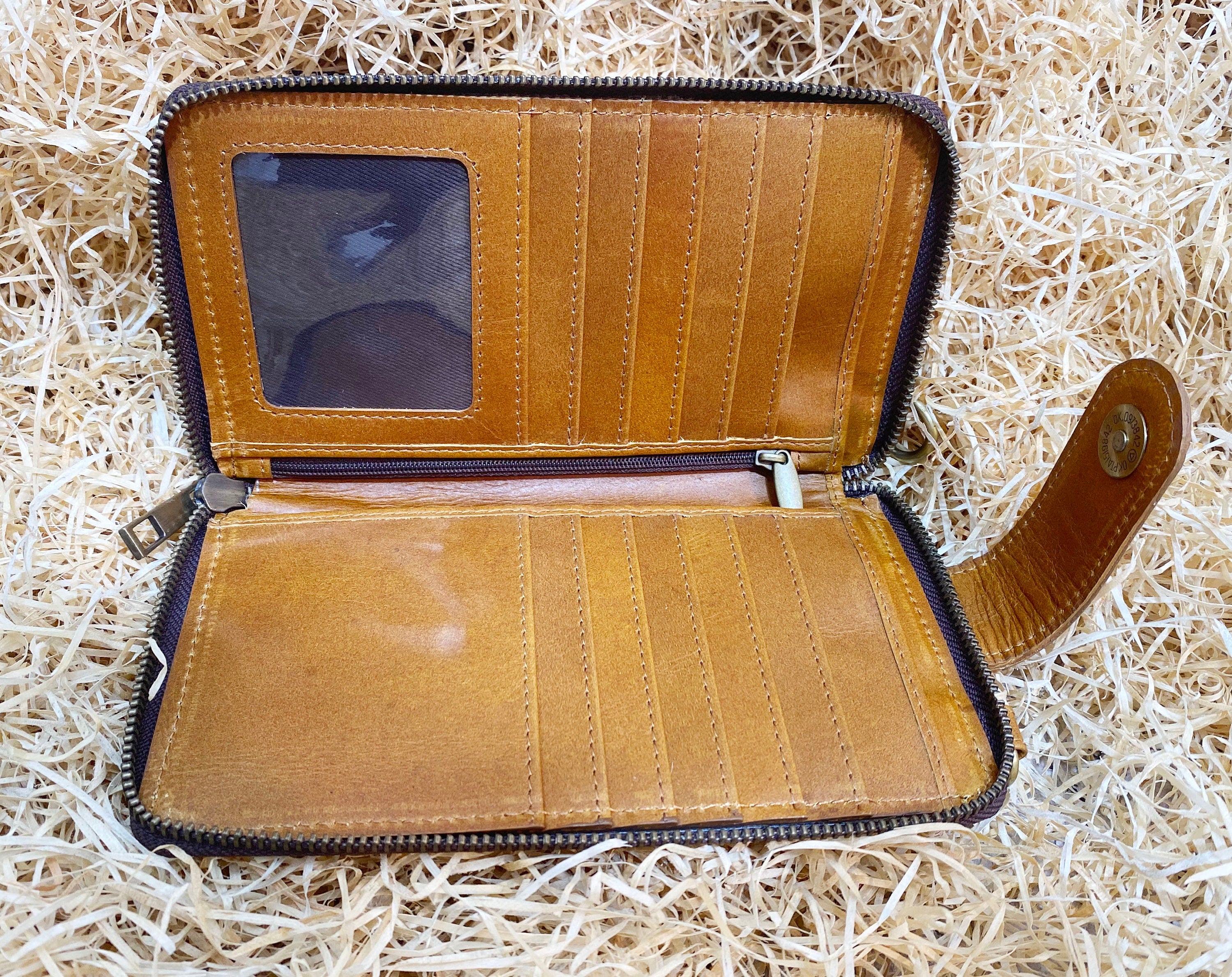 ladies clutch bag for phone and card wallet with cross body strap. Western Ladies hand clutch bag | Premium leather clutch bag by Mousm