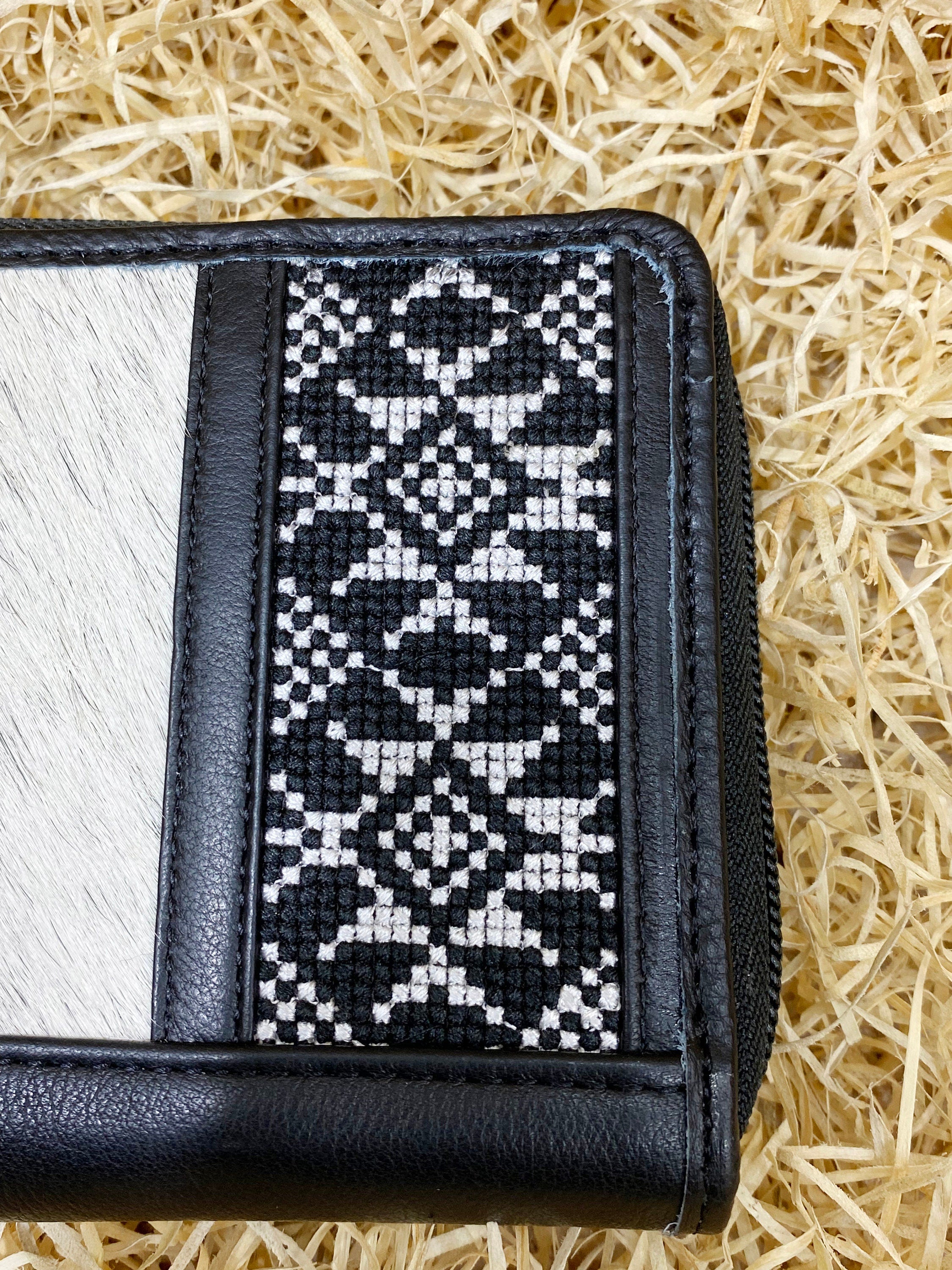 Ladies clutch bag comes with geometrical Black & White embroidery Western leather clutch bag Evening clutch bag party clutch bag by MOUSM