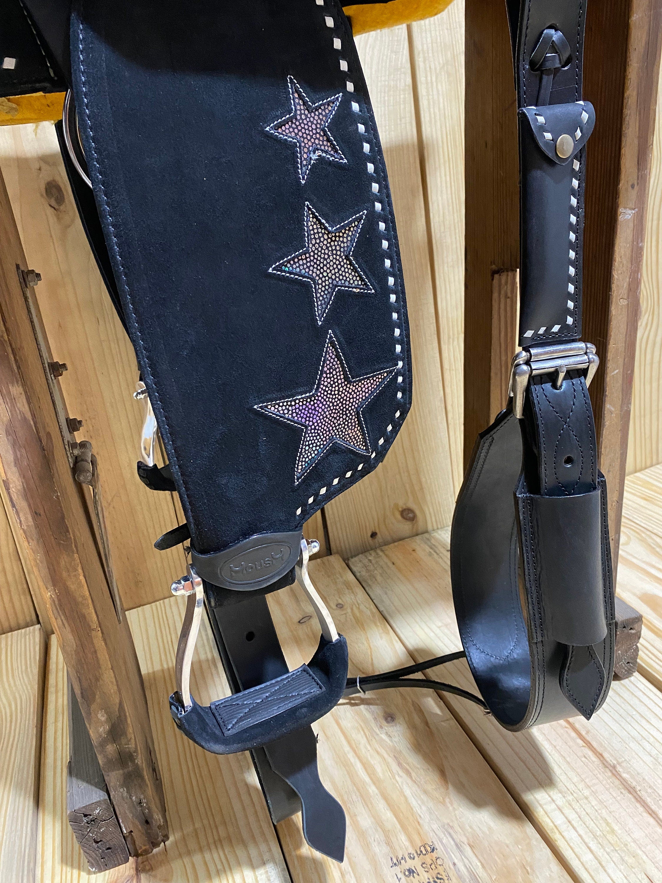 MOUSM Western Barrel Saddle - Built on a Rawhide Covered Fiber Tree, Saddle Made from Genuine Black Argentina Leather with Holographic Star Patch, Available in 13"-17" Seat Options