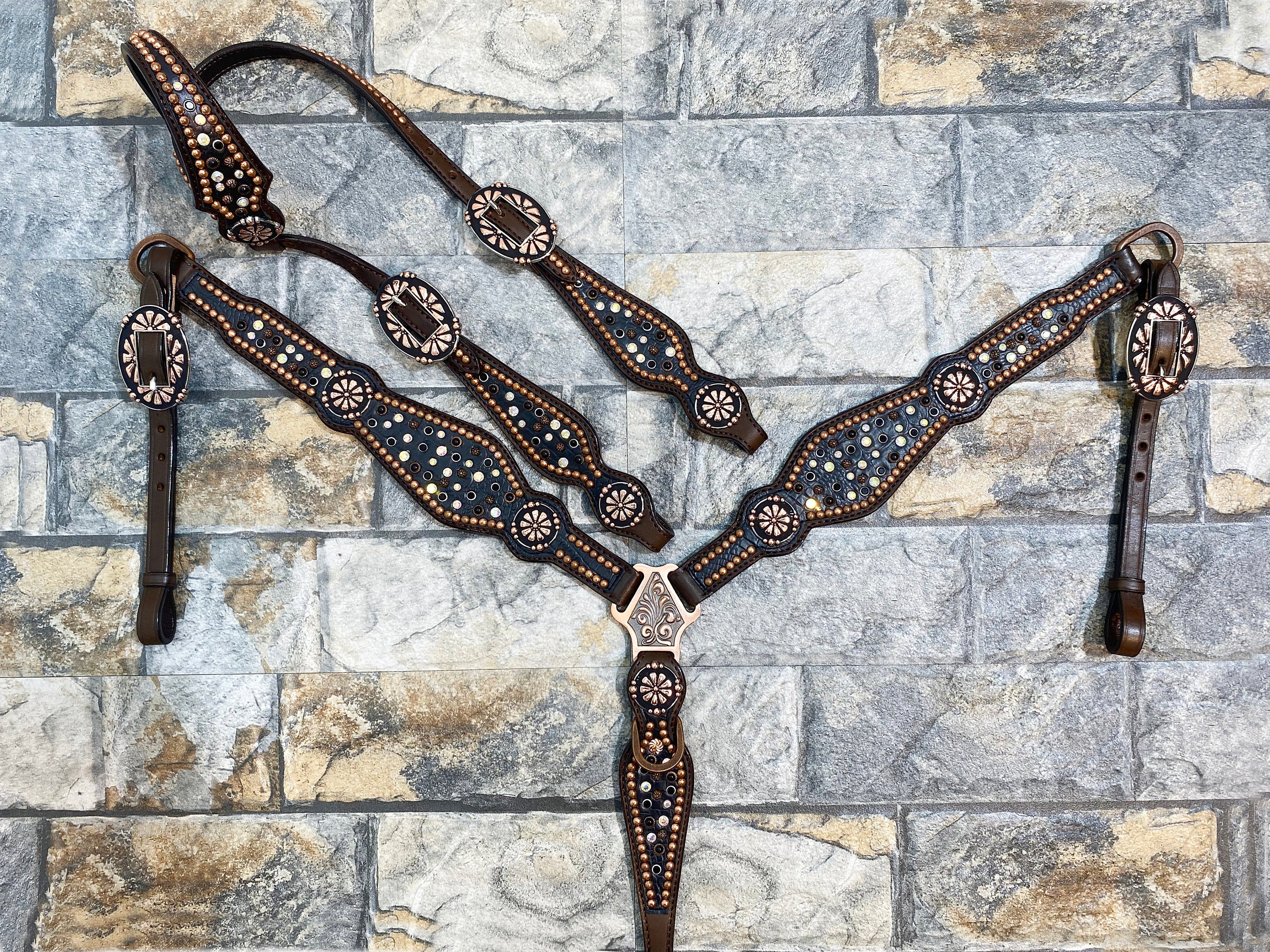 MOUSM Western Headstall & Breast Collar Set for Horse – Made from Argentina Cow Leather, Western Bridle set with Black AB Rhinestones, Copper Studs & Two-Tone Nickel-Copper Hardware