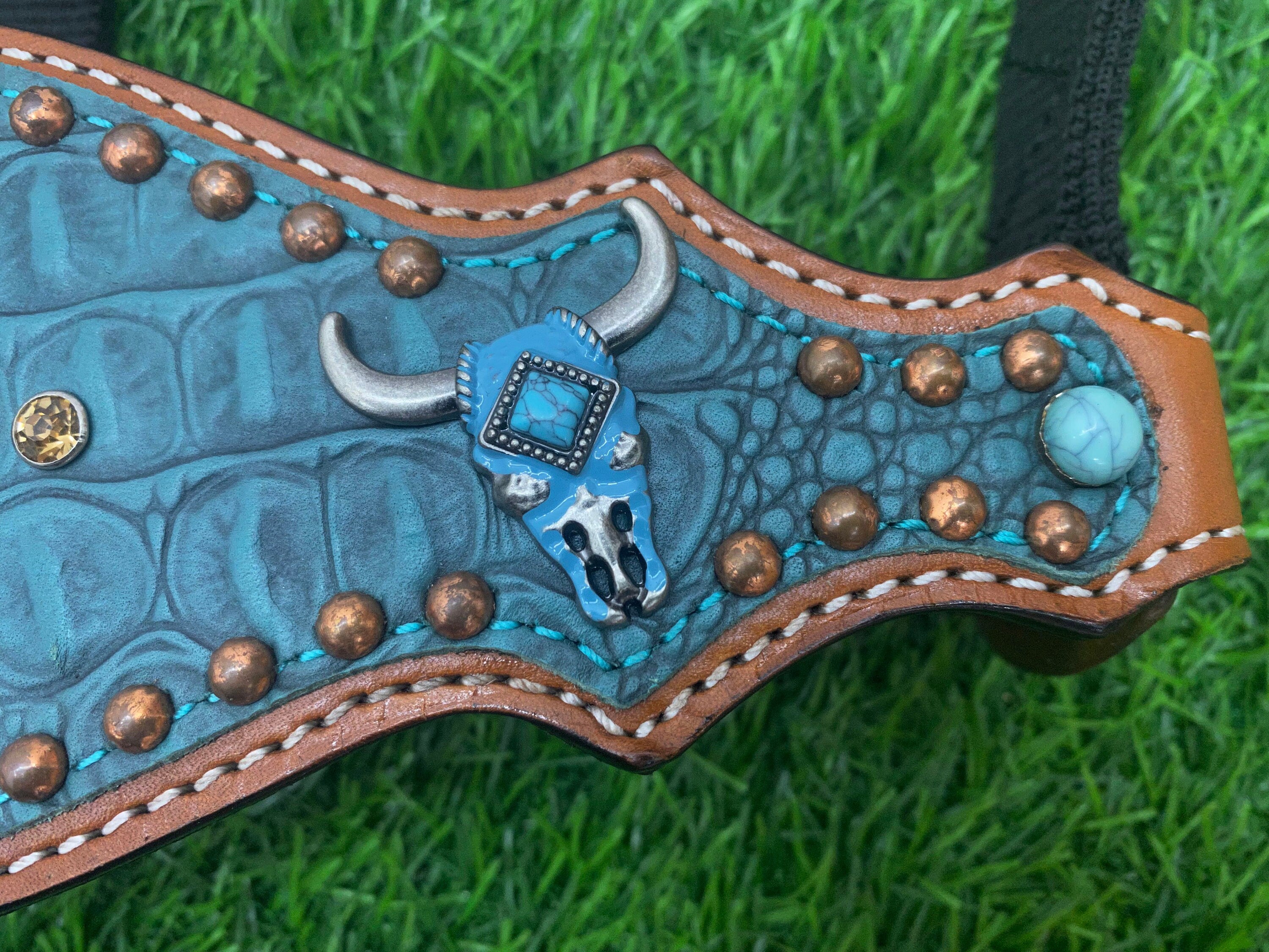 MOUSM Western Bronc Halter - Argentina Cow Leather Halter for Horse Decorated with 3D Bullhead and Copper Studs on Turquoise Alligator-Patterned Leather, Antique Copper Hardware