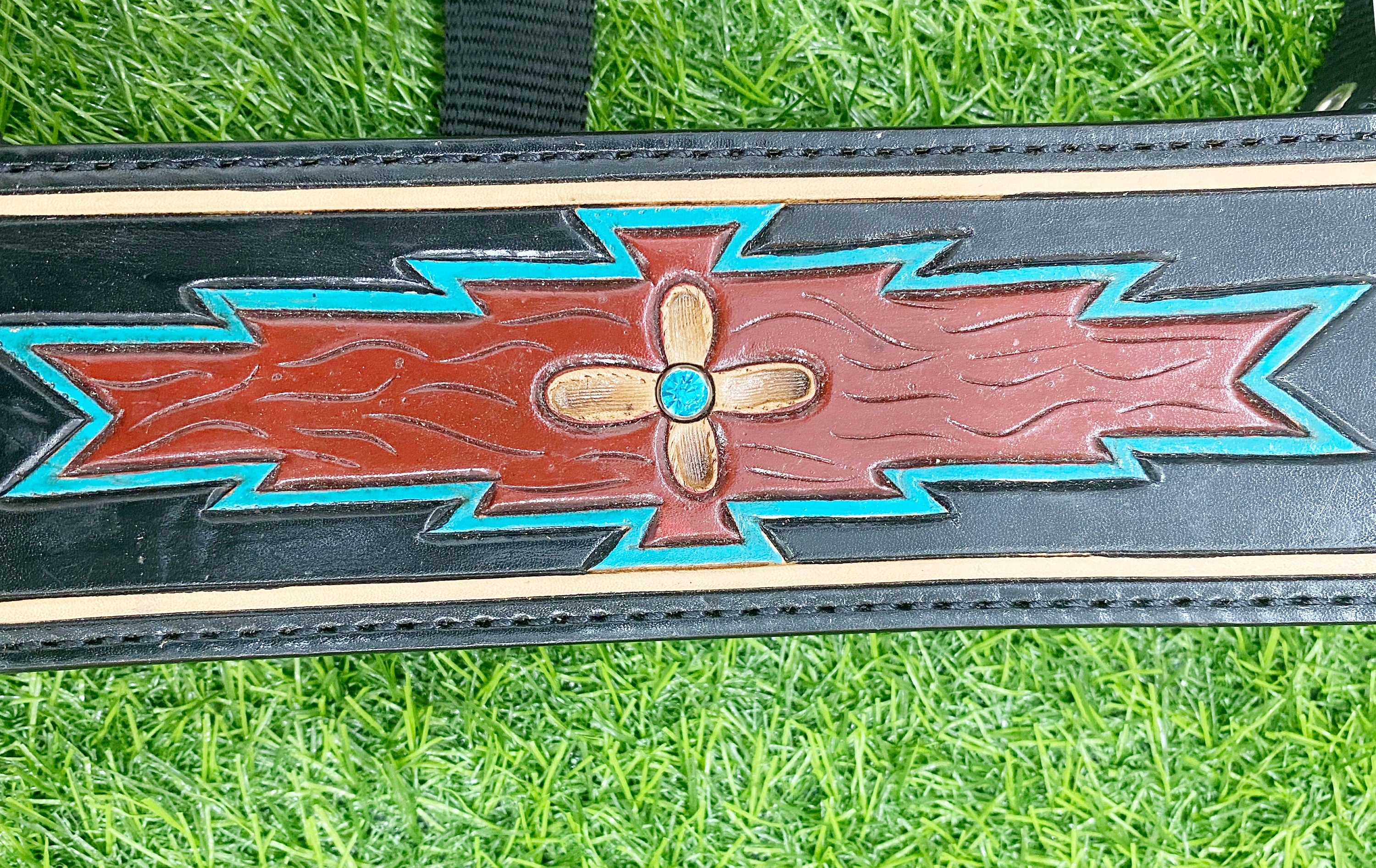 MOUSM Western Bronc Halter – Argentina Cow Leather Halter for Horse Decorated with Hand-Painted Geometrical Carving, Antique Copper Hardware