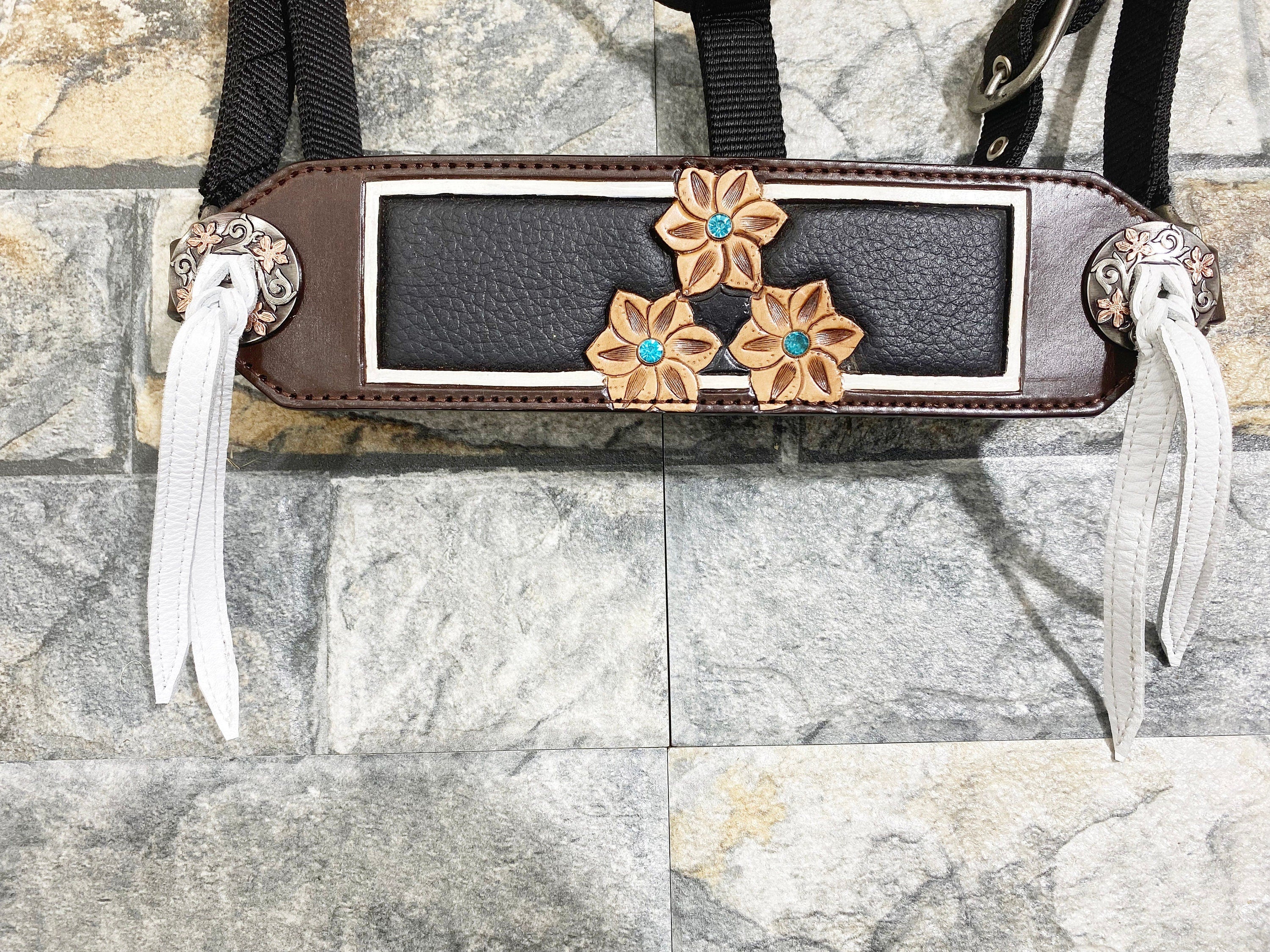 MOUSM Western Bronc Halter – Argentina Cow Leather Halter for Horse Decorated with Sunflower Carving and Brown Leather Inlay, Turquoise Stones