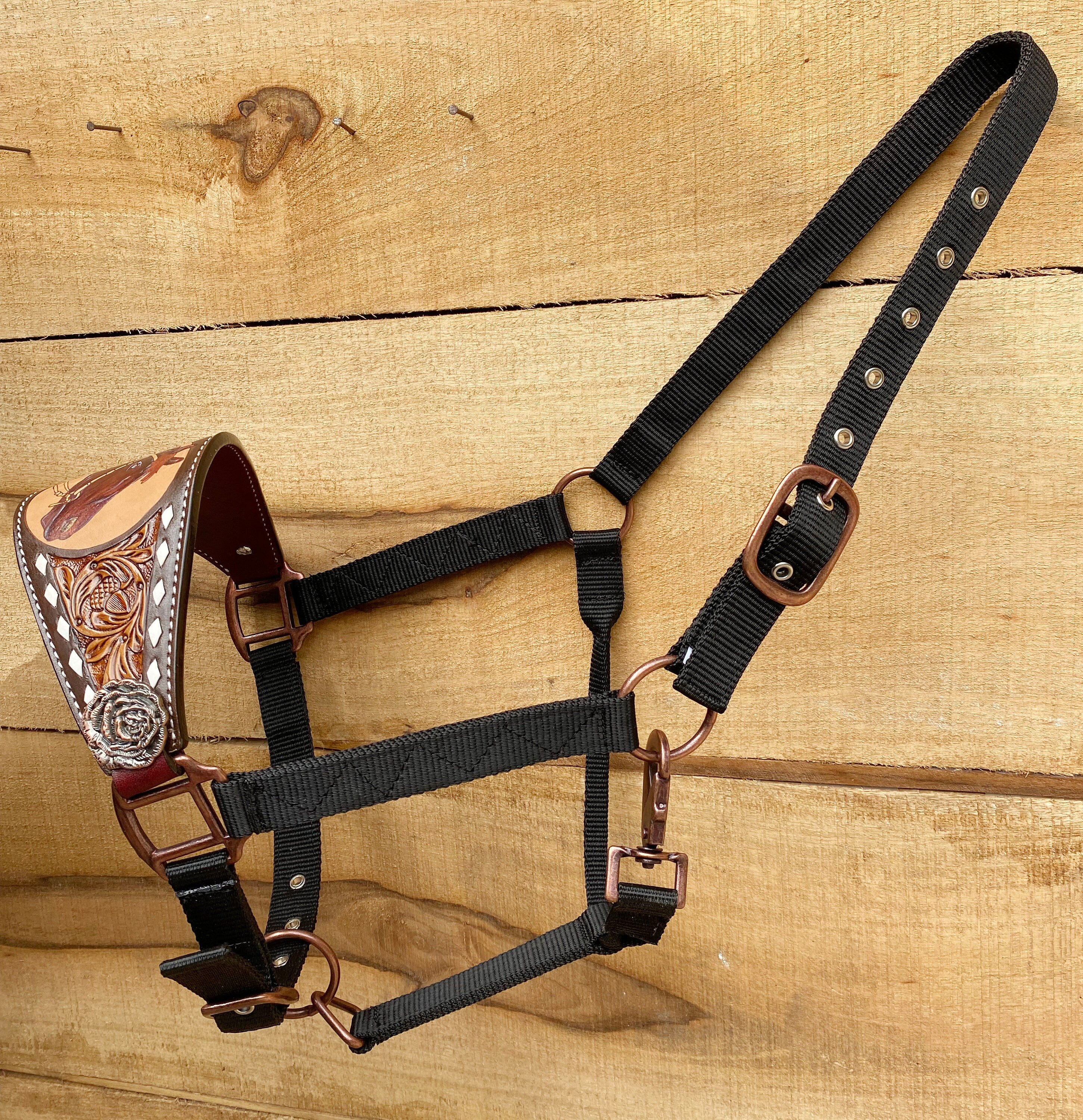 MOUSM Western Bronc Halter – Argentina Cow Leather Halter for Horse Decorated Hand-Tooled with Oak Fruit Carving, Rose Flower Accent, Horse Head Painting & Rose Concho