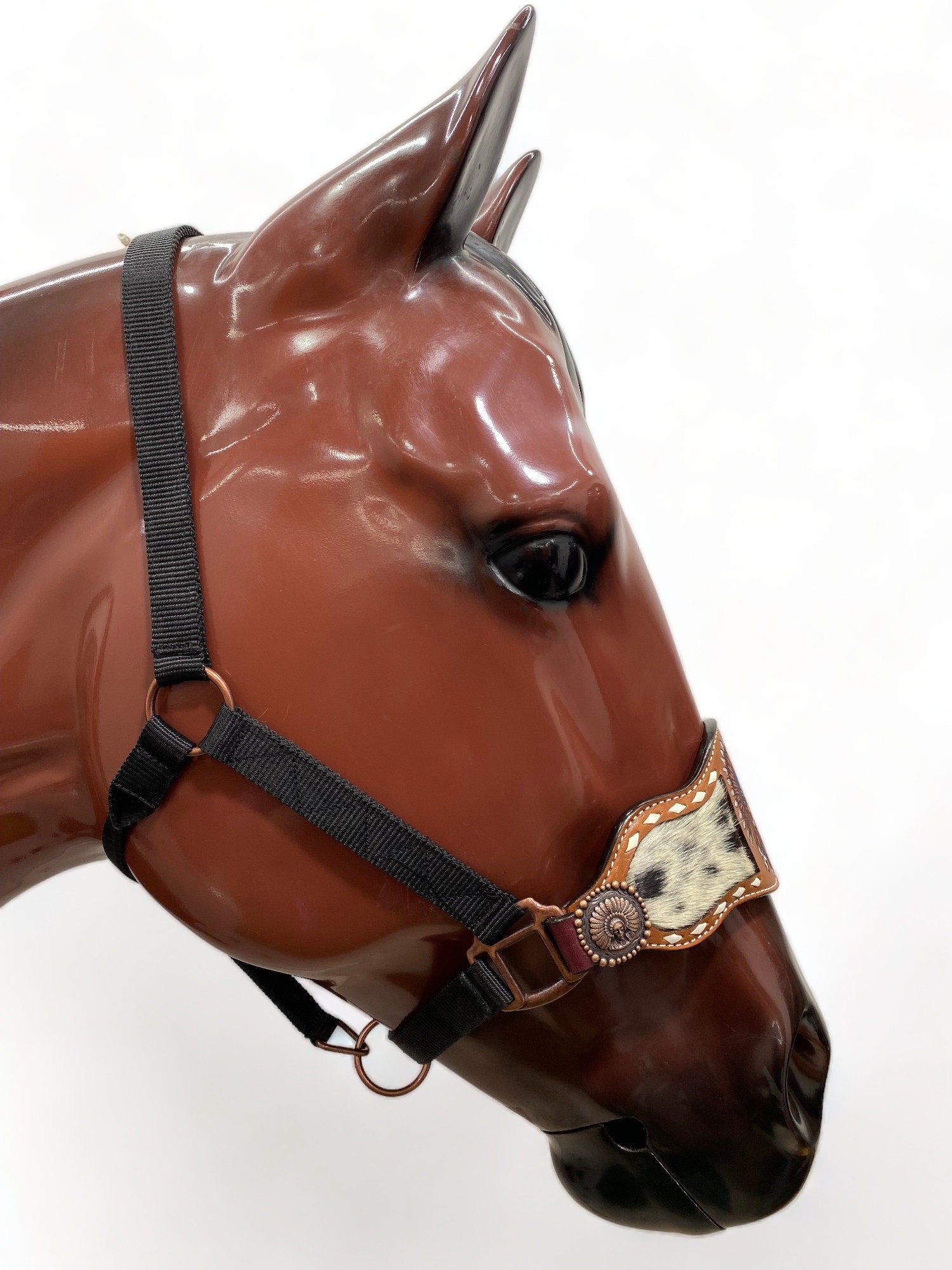 MOUSM Western Bronc Halter – Argentina Cow Leather Halter for Horse Decorated with Red Chief Engraving & Hand Painting with Red Chief Conchos, Cowhide Inlay