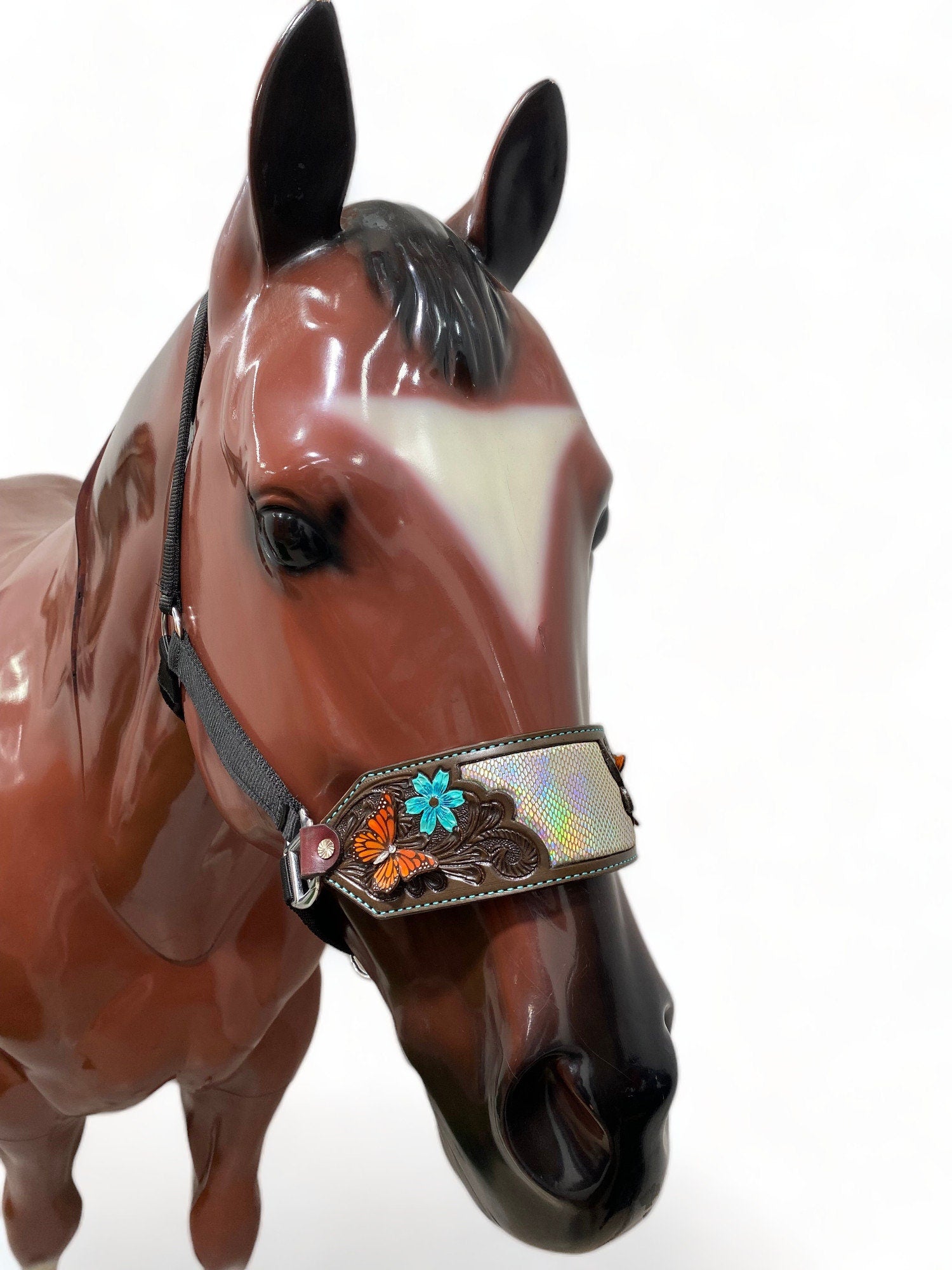 MOUSM Argentina Cow Leather Bronc Halter - Western Horse Halter Decorated with Hand-Carved Floral Design with 3D Butterfly and Holographic Snake Print Leather