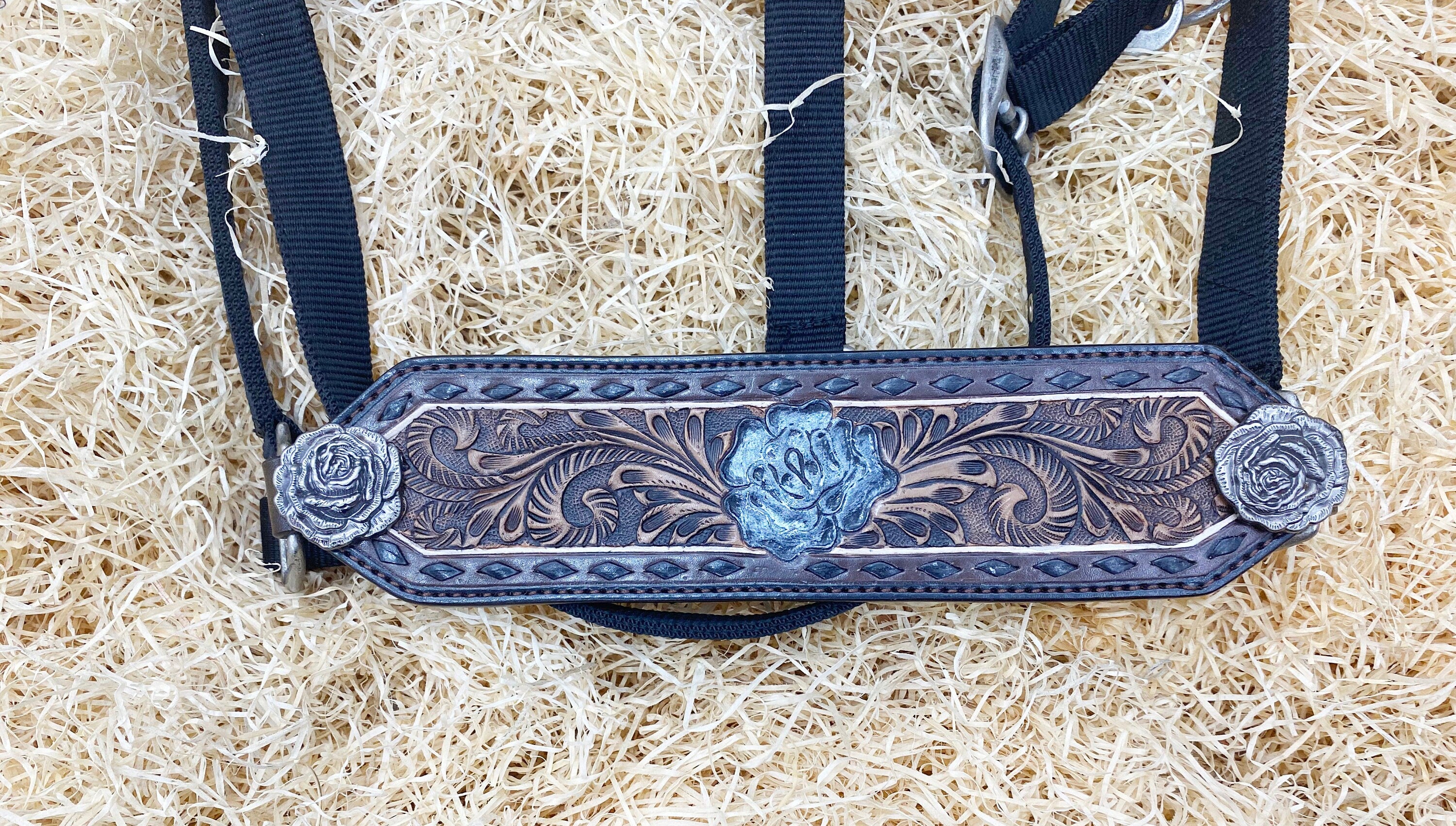 MOUSM Western Bronc Halter – Argentina Cow Leather Halter for Horse Decorated with Black Buck Stitching, Rose Carving on Center with Rose Carved Conchos, Antique Nickel Hardware
