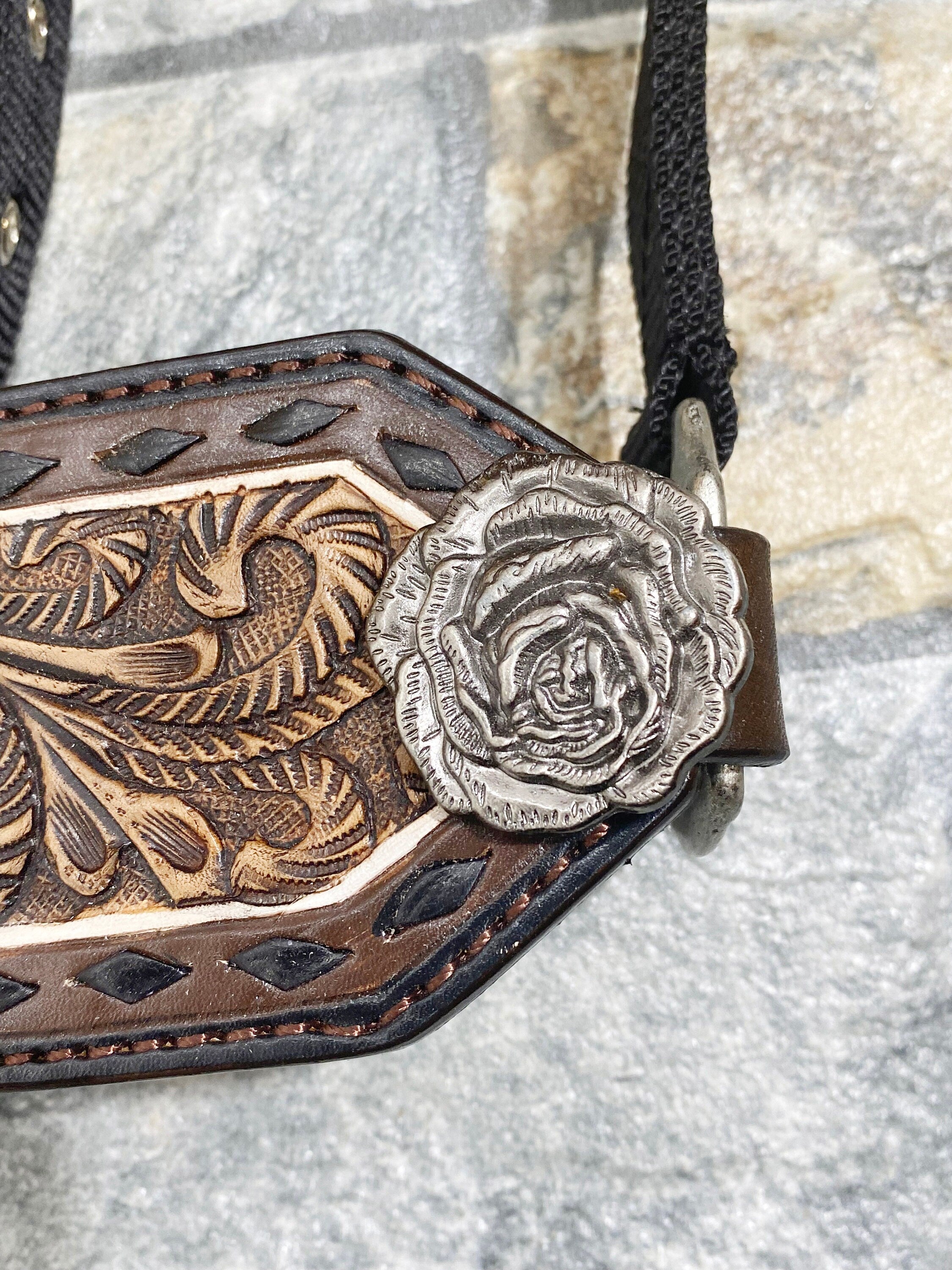 MOUSM Western Bronc Halter – Argentina Cow Leather Halter for Horse Decorated with Black Buck Stitching, Rose Carving on Center with Rose Carved Conchos, Antique Nickel Hardware