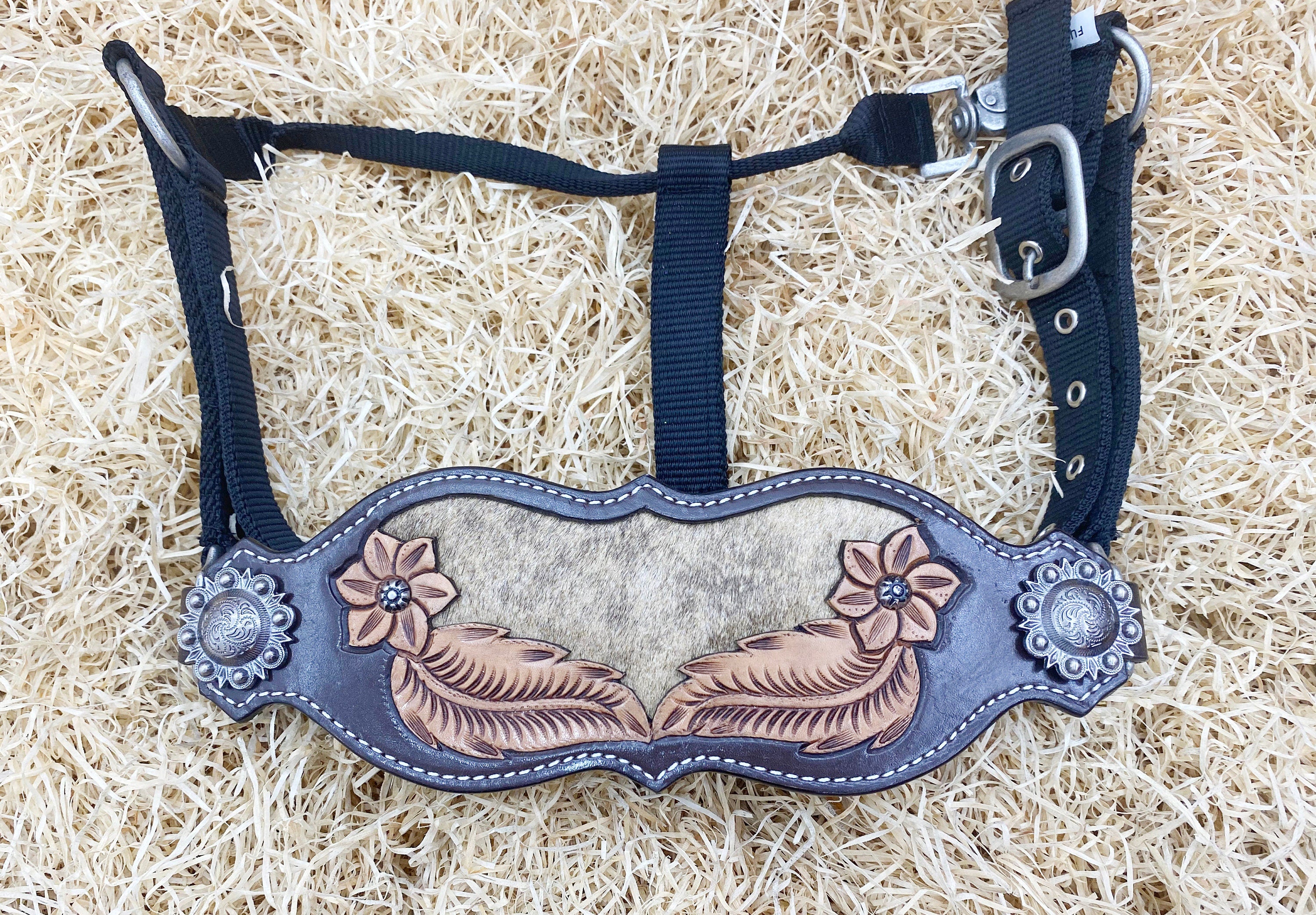 MOUSM Western Bronc Halter – Argentina Cow Leather Halter for Horse Decorated with Feather & Flower Carving, Cowhide Inlay & Antique Nickel Hardware
