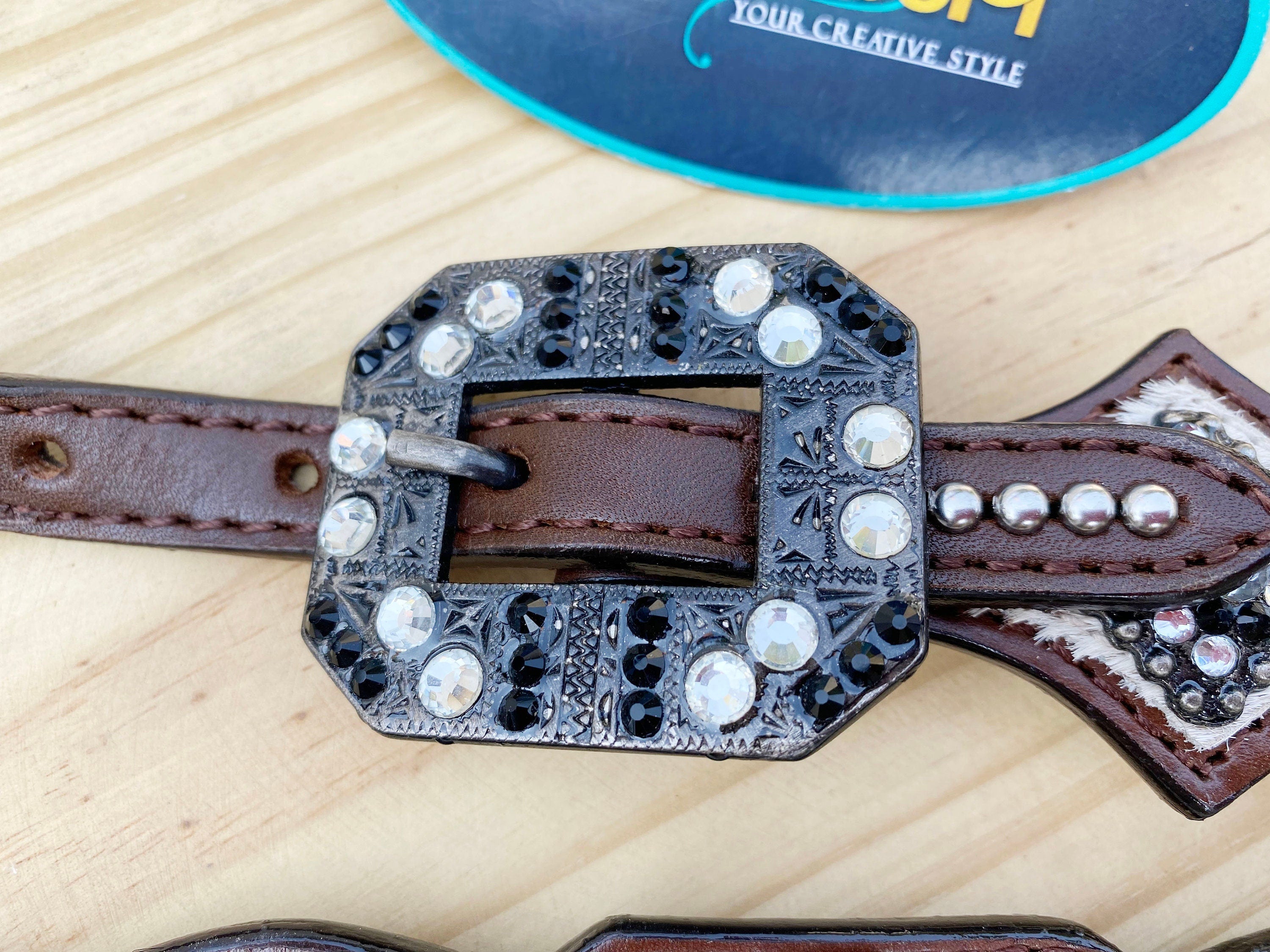 MOUSM Western Tack Set for Horse – Genuine Argentina Cowhide, White Silver Metallic Acid Wash Hair on, Antique Nickel Hardware