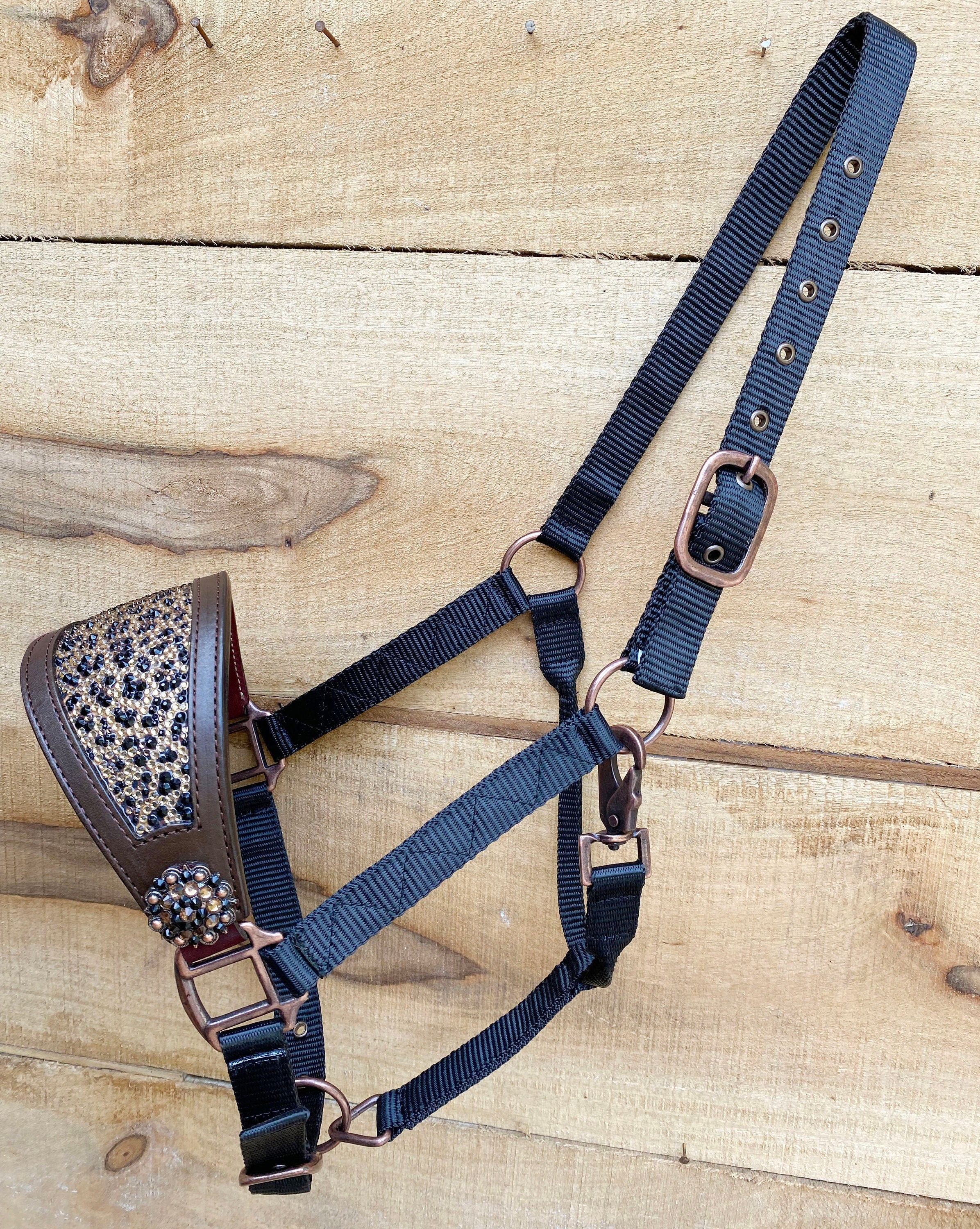 MOUSM Western Bronc Halter – Argentina Cow Leather Horse Halter with Leopard Print Rhinestones Pattern With Matching Concho