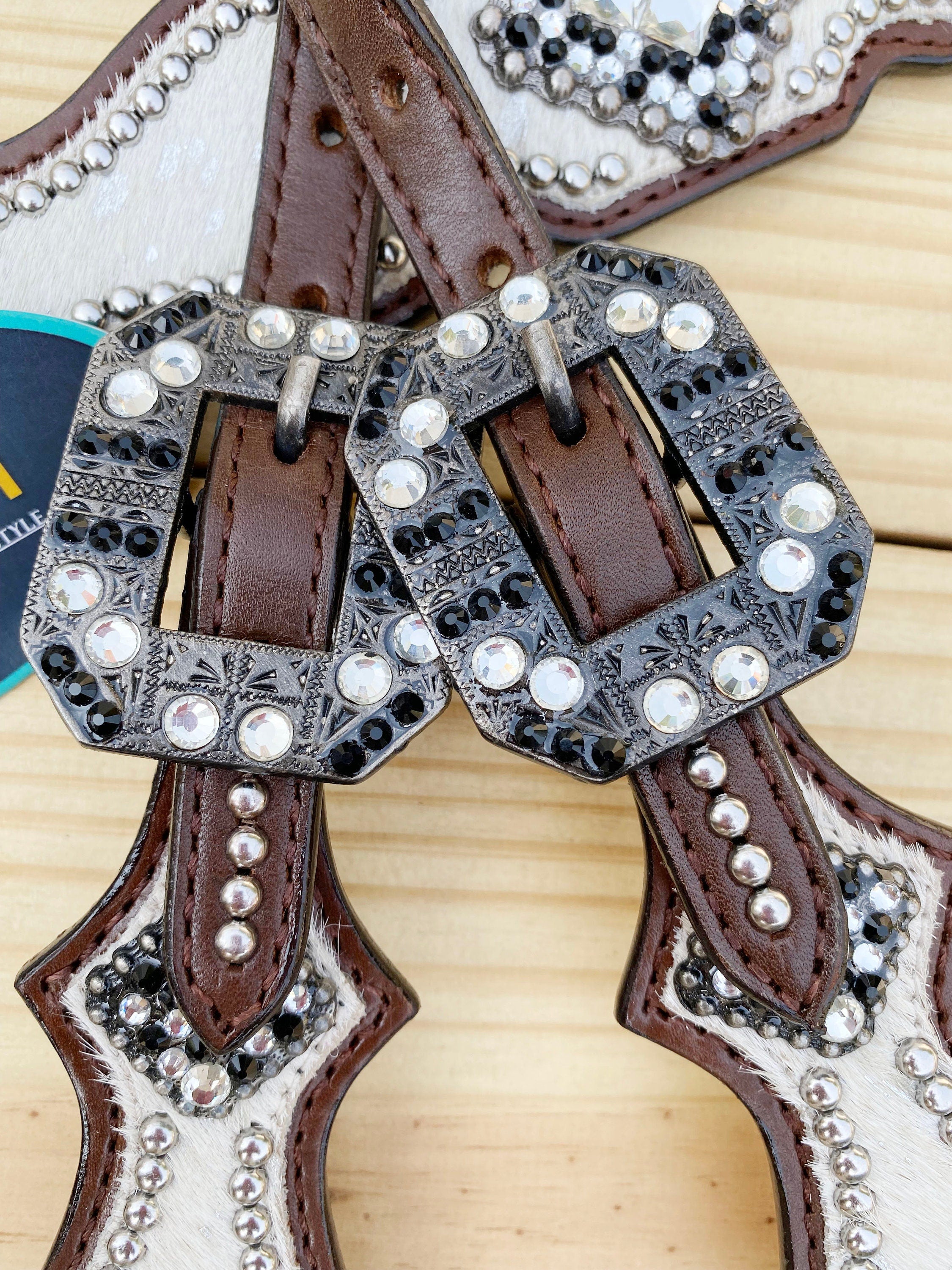 MOUSM Western Tack Set for Horse – Genuine Argentina Cowhide, White Silver Metallic Acid Wash Hair on, Antique Nickel Hardware