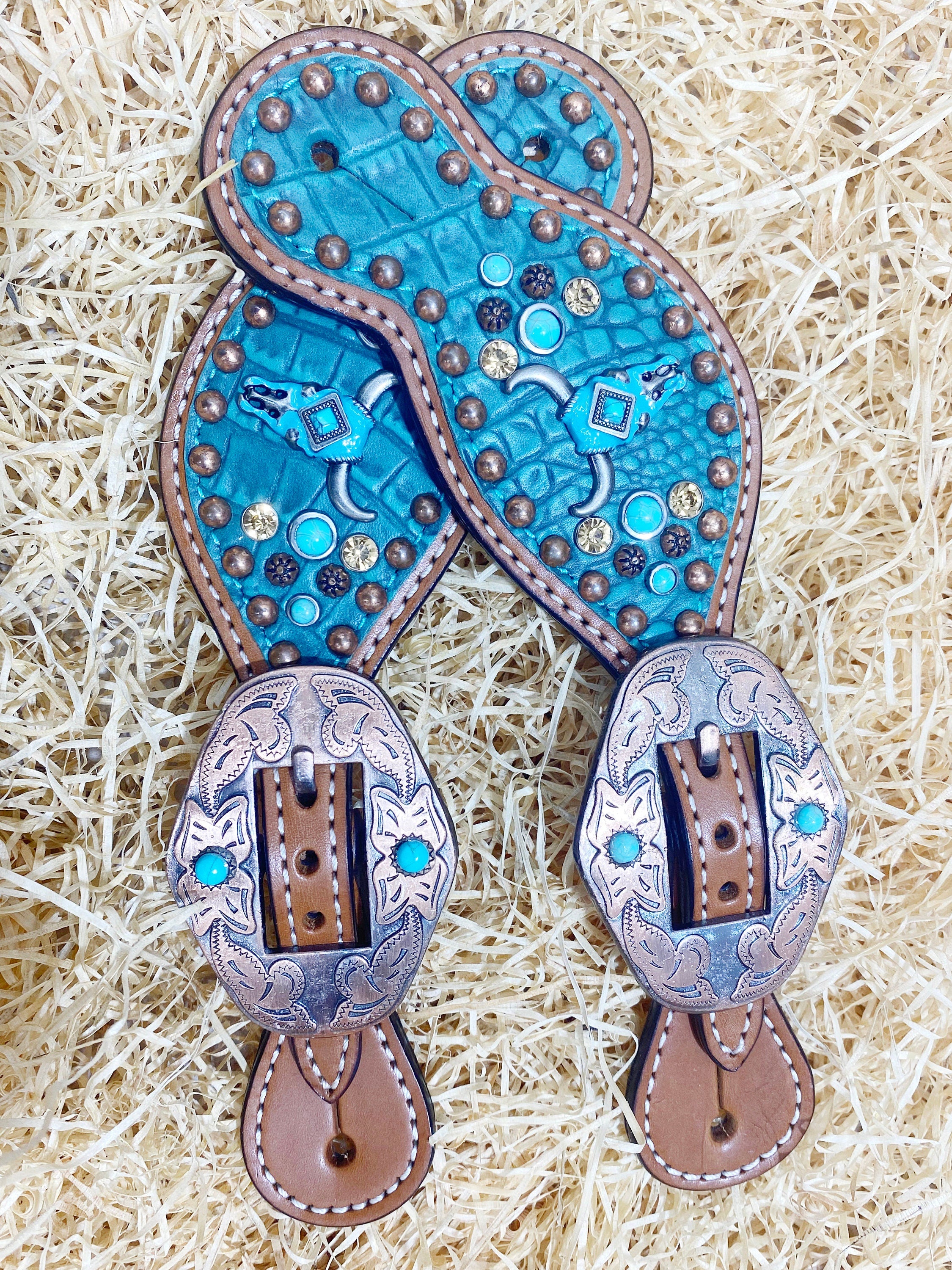 MOUSM Western Spur Straps – Argentina Cow Leather Ladies Spurs Strap Decorated with 3D Bullhead and Beads on Alligator-Patterned Leather, Antique Nickel Buckles