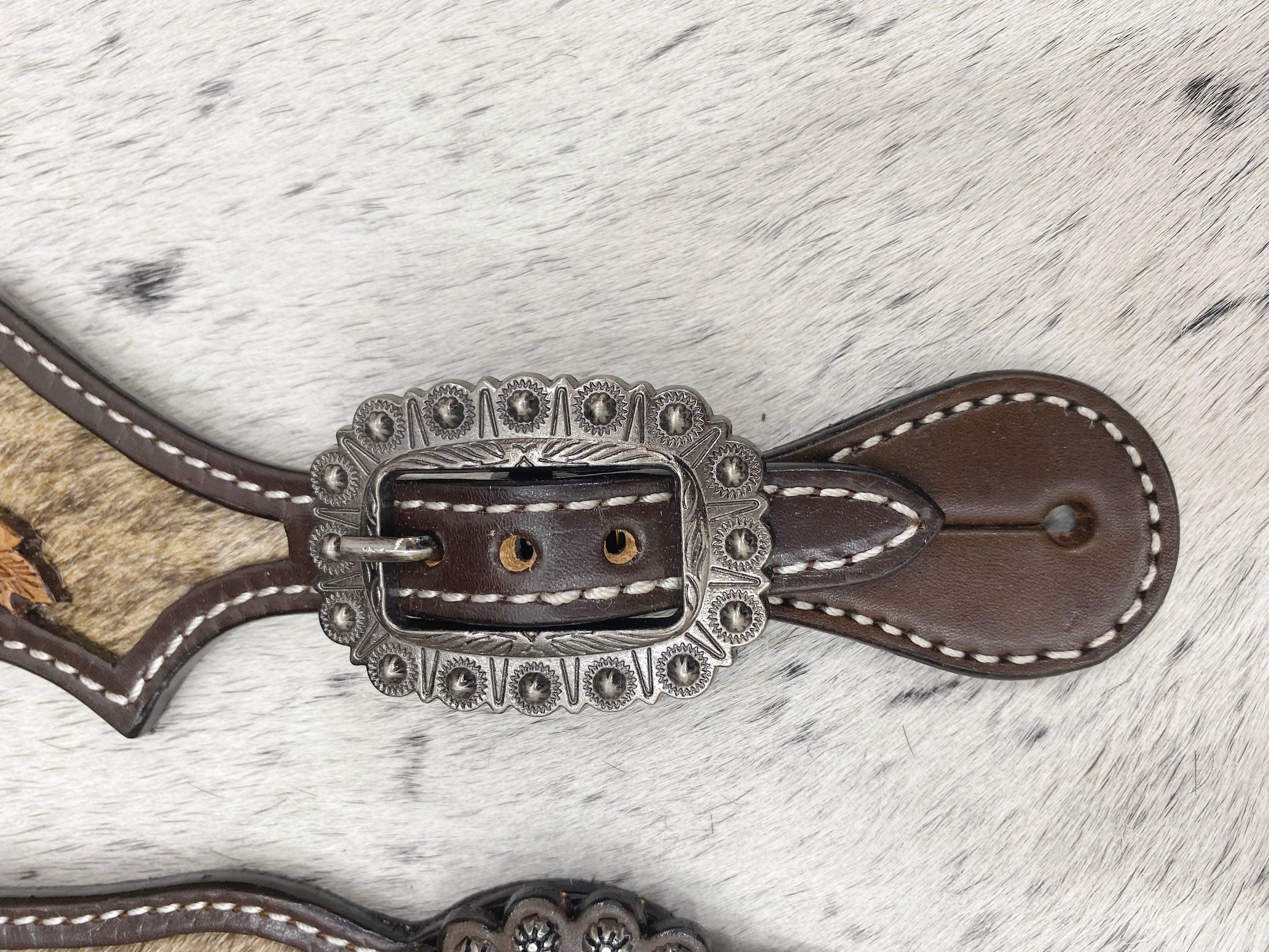 MOUSM Western Spur Straps – Ladies Argentina Cow Leather Spur Straps with Western Leather Leaf Design on Cowhide Inlay, Metal Concho & Antique Nickel Hardware