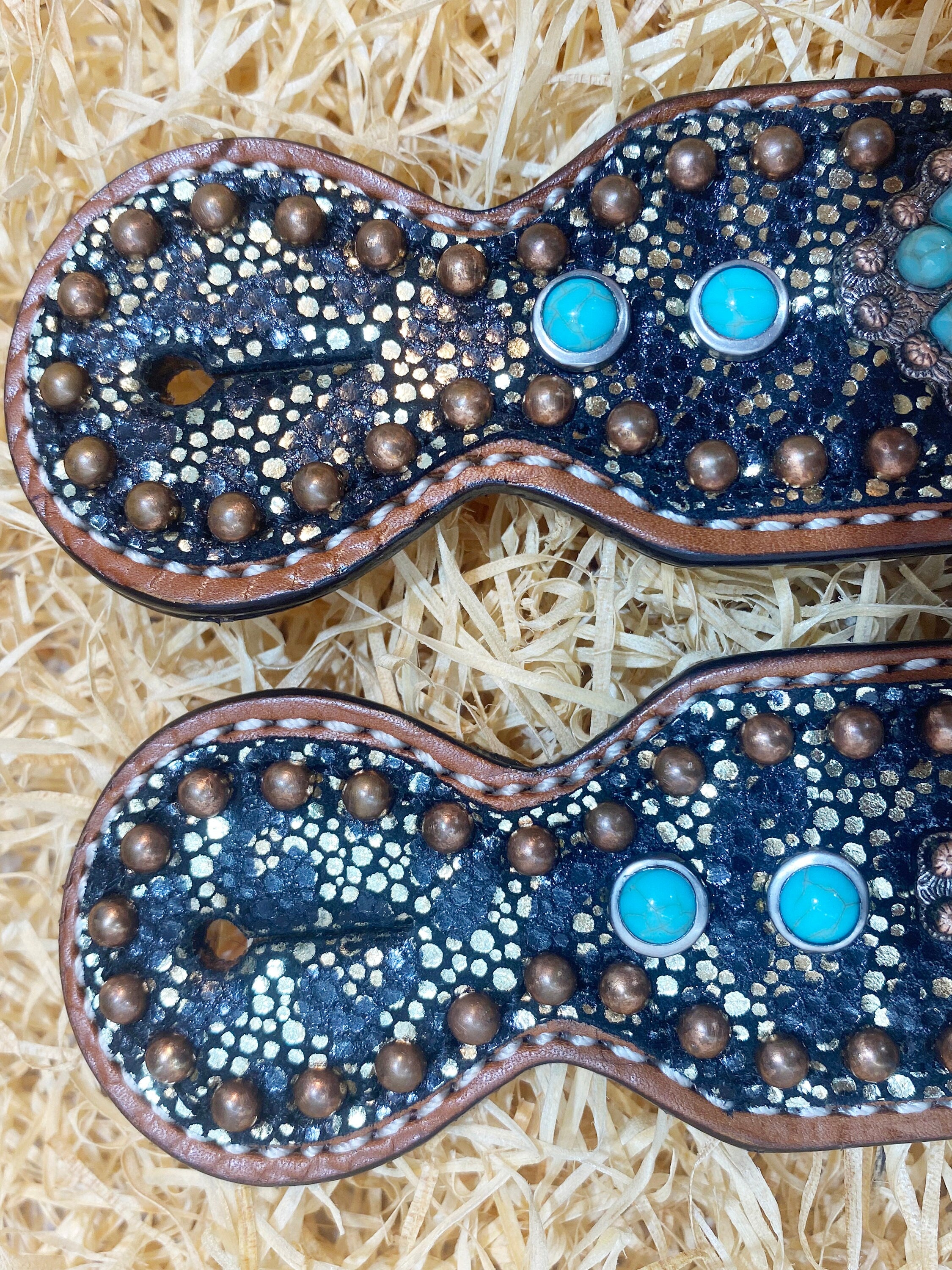 MOUSM Western Spur Straps – Argentina Cow Leather Ladies Spur Straps Decorated with Holographic Snake-Pattern Leather, Turquoise Stones & Antique Copper Hardware