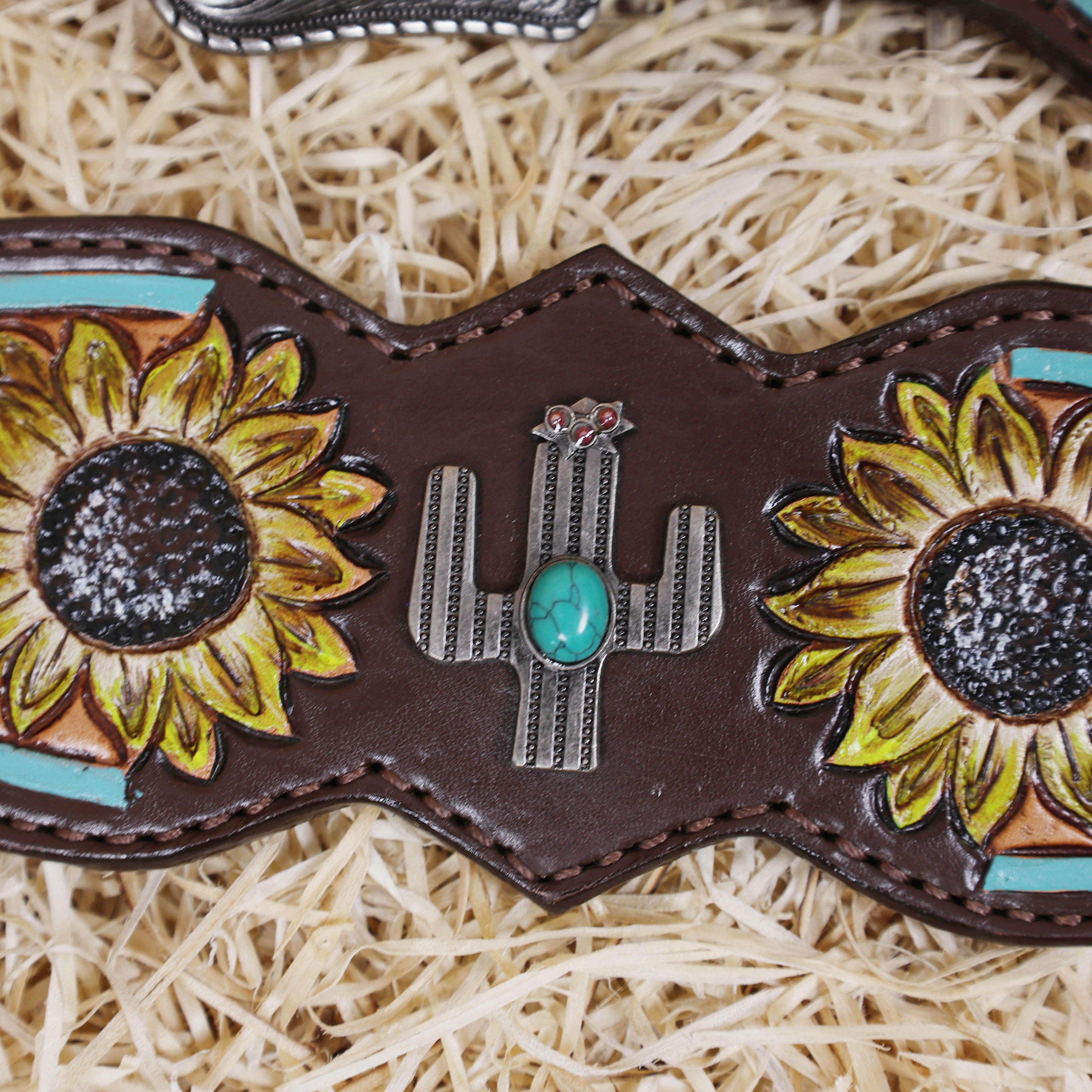 MOUSM Western Leather Horse Tack Set – Decorated with Hand-Painted Sunflower and Cactus Carving, Featuring White Rawhide Braiding and Cactus-Style Conchos on One-Ear Headstall and Breast Collar, Average Full-Size Horses
