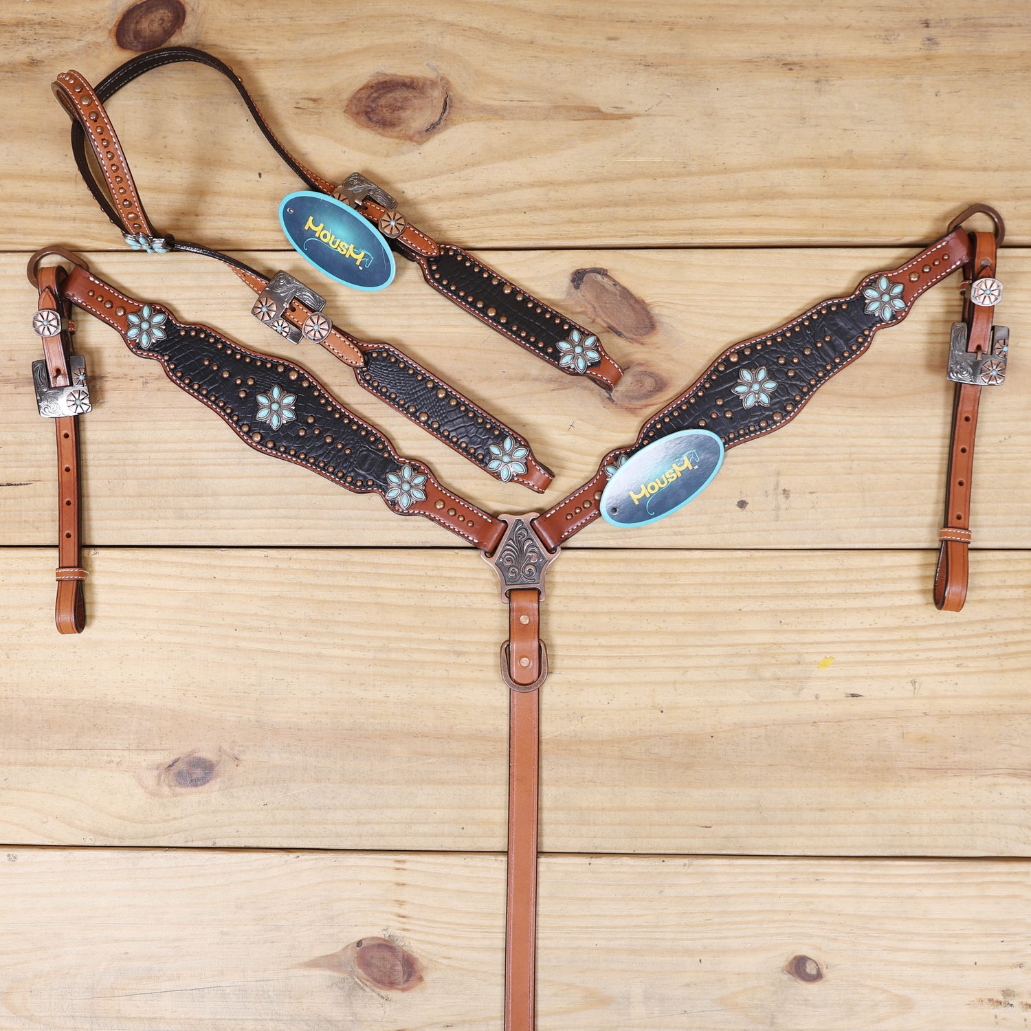 chestnut and black alligator skin textured leather western horse tack set with flower conchos