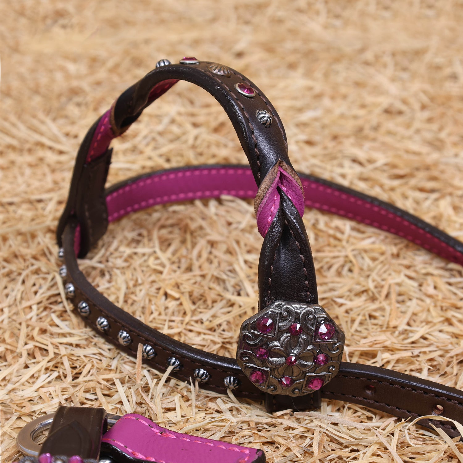 MOUSM Western Horse Tack Set – Handcrafted from Argentina Cow Leather with Neon Pink Leopard Print, Twisted Knot One-Ear Headstall, Cheekpiece and Breast Collar with Center Slot Concho, Rhinestone Berry Conchos with Studs, and Antique Nickel Hardware