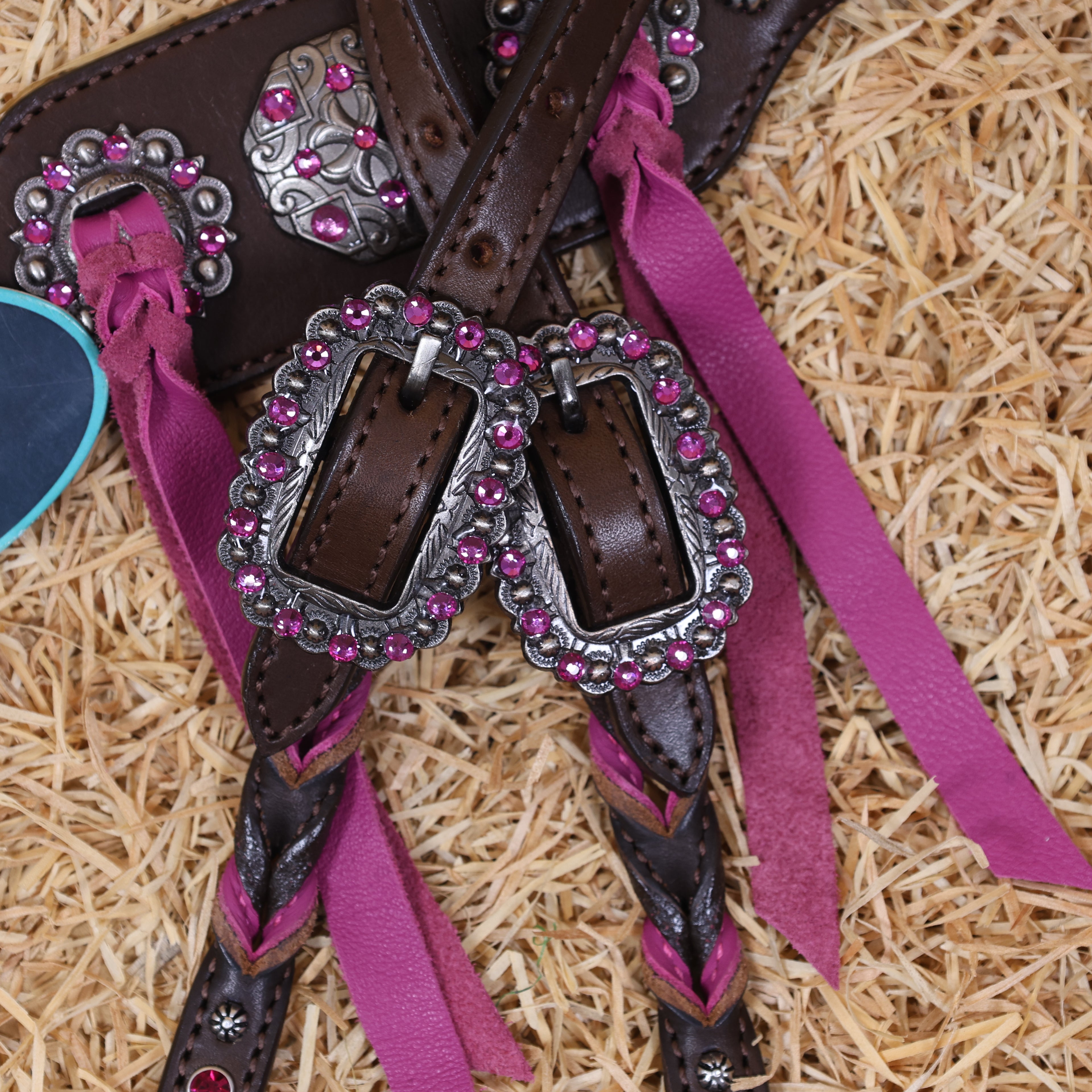 MOUSM Western Horse Tack Set – Handcrafted from Argentina Cow Leather with Neon Pink Leopard Print, Twisted Knot One-Ear Headstall, Cheekpiece and Breast Collar with Center Slot Concho, Rhinestone Berry Conchos with Studs, and Antique Nickel Hardware