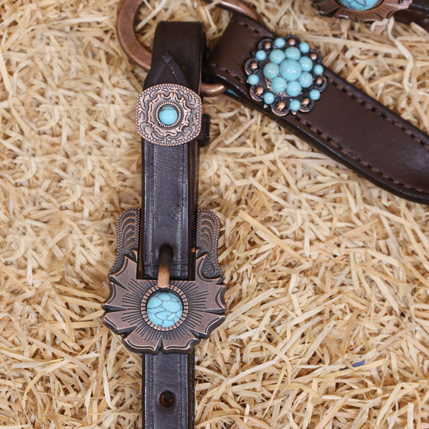 MOUSM Western Headstall and Breast Collar Set – Handcrafted from Argentina Cow Leather with Twisted Knot One-Ear Headstall, Cheekpiece, and Breast Collar, Berry Conchos with Turquoise Stones, Flower Conchos &amp; Flower Buckles with Center Turquoise Stone