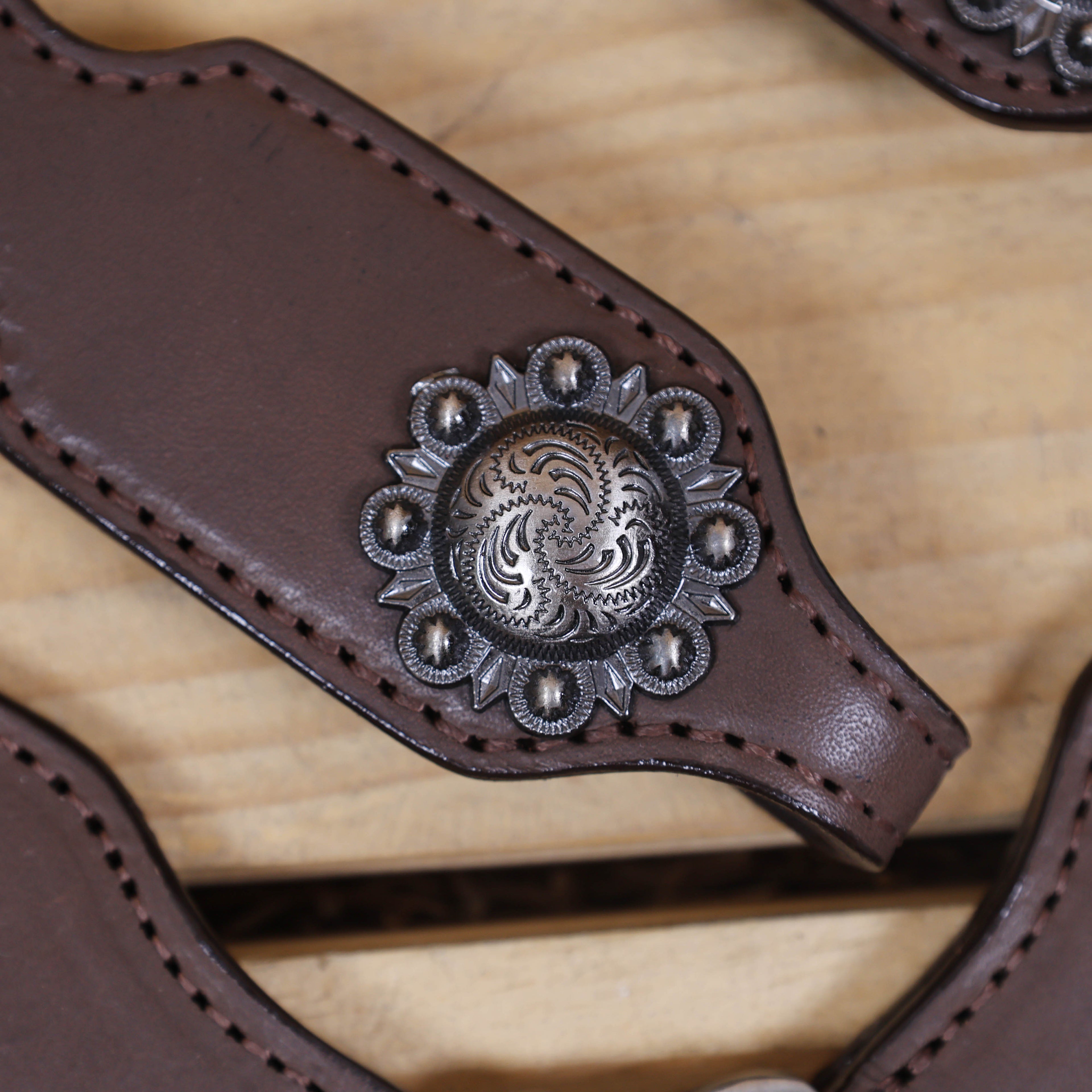 Western Headstall Leather Tack Set Decorated with Smart Plain Style Brown Leather Set with Cherry Braided Leashes on Breast Collar MOUSM