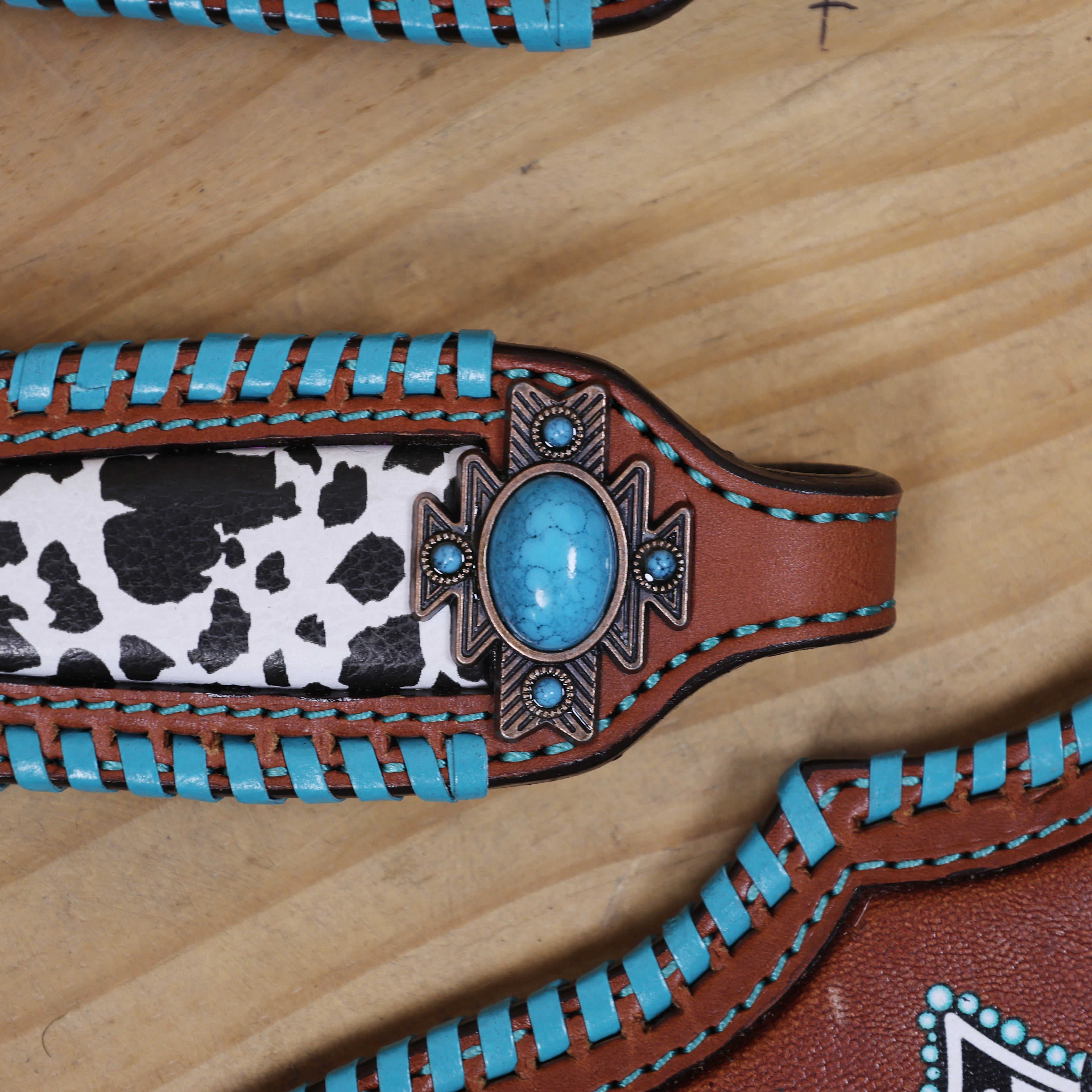 Western One Ear Headstall Set Decorated with Cowhide Printed Inlay and Steer Head on Gladiator Breast Collar, Turquoise Rawhide Stitching MOUSM
