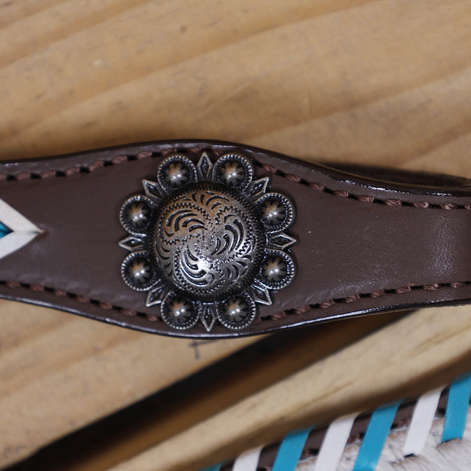 Western Leather Horse Headstall and Breast Collar Set Decorated with Arrow Style Teal and White Rawhide Stitching with Racer Motif Engraving MOUSM