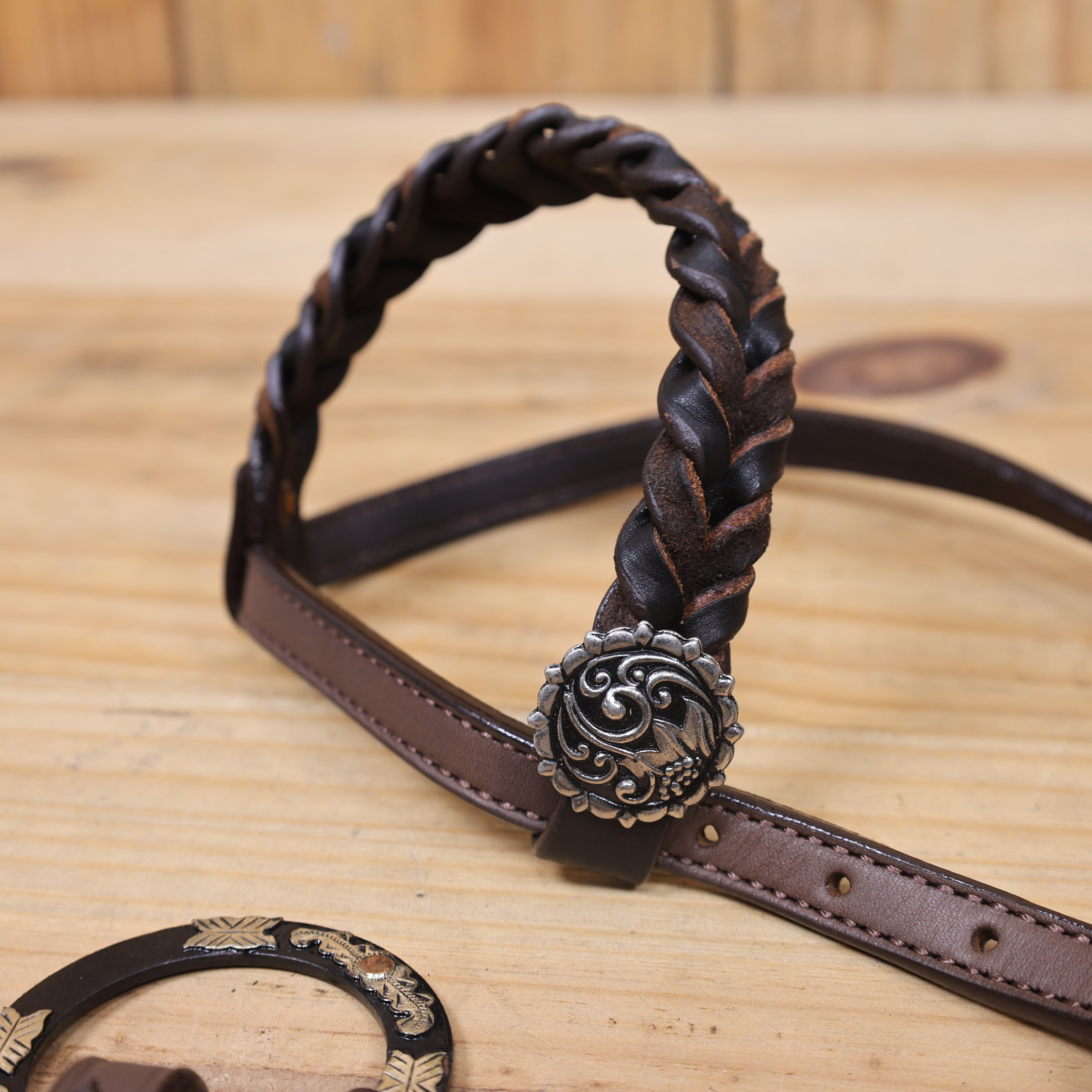 Ring Headstall and Breast Collar Set Decorated with Engraved Two-Tone Antique Nickel Rings, Braided One Ear Design and Engraved Floral Conchos MOUSM