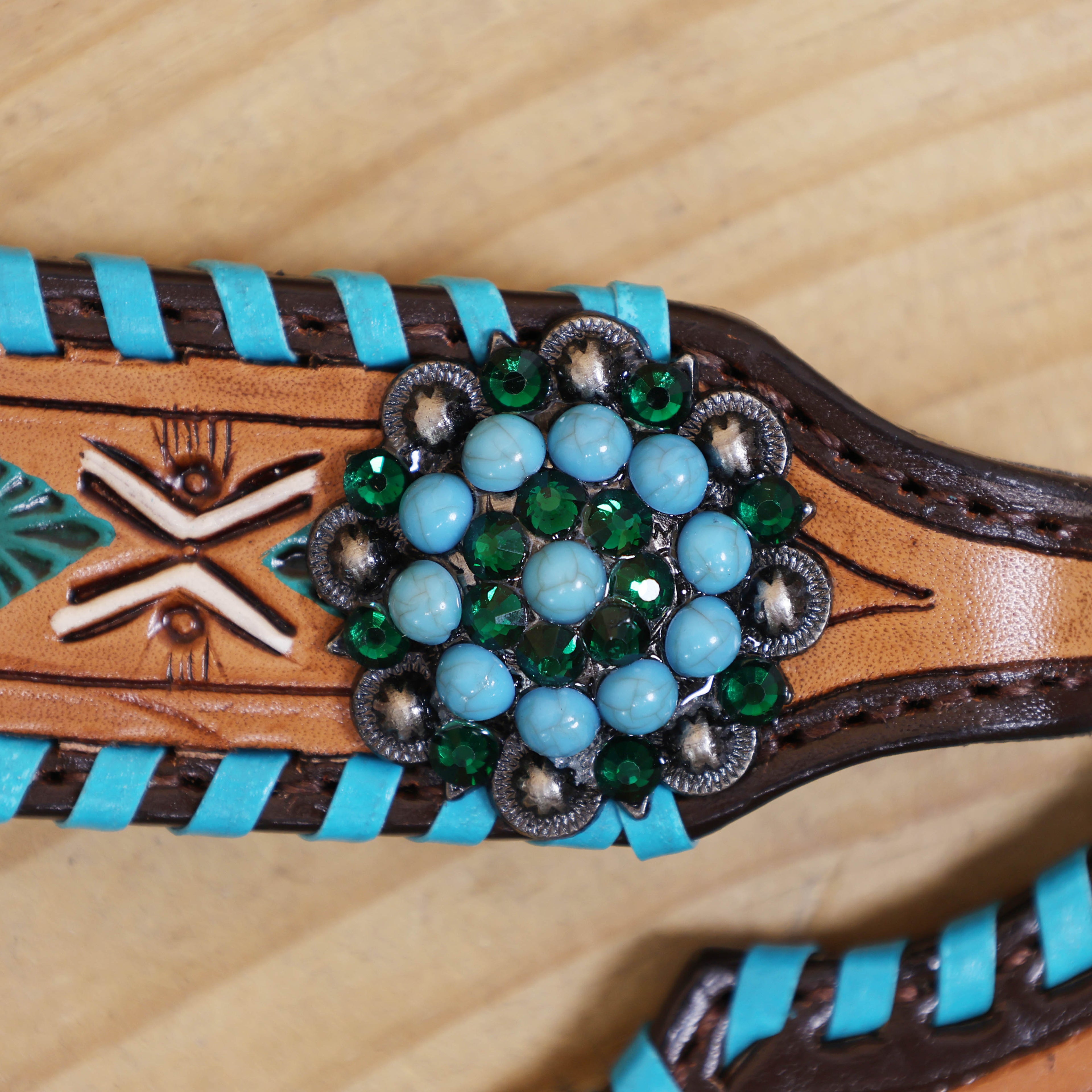 Western Leather Horse Tack Set with Geometrical Tooling, White and Turquoise Painting, and Turquoise Berry Concho on Gladiator Breast Collar MOUSM
