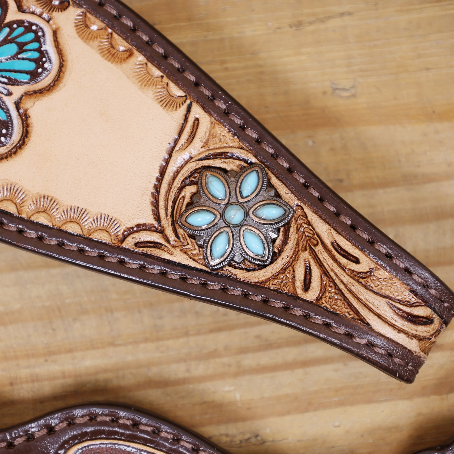 Handmade Western Leather Complete Tack Set – Teal Butterfly Hand Painted, Antique Carved Finish, Turquoise Flower Concho, Genuine Argentina Cow Leather – Full Horse