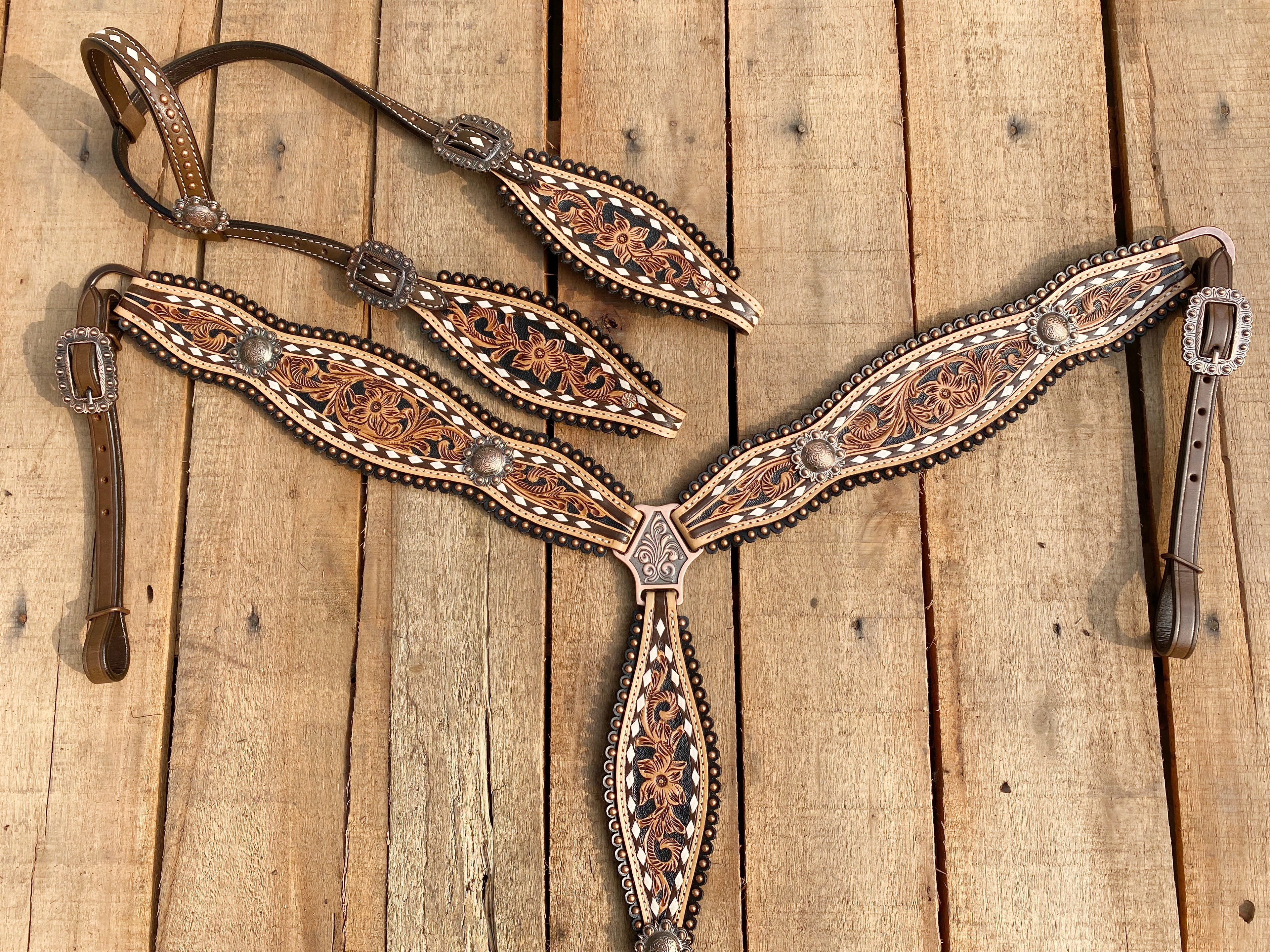 MOUSM Western Horse Tack Collection – Western Bridles and Headstalls Decorated with Hand-Tooled Flower Carving with Nickel Studs, Conchos &amp; Rawhide Braiding