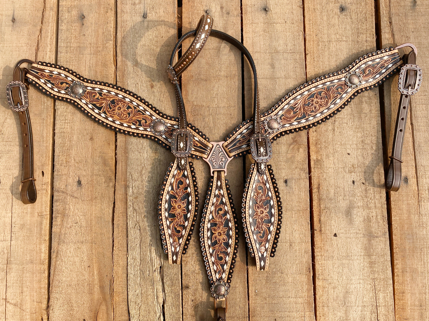 MOUSM Western Horse Tack Collection – Western Bridles and Headstalls Decorated with Hand-Tooled Flower Carving with Nickel Studs, Conchos &amp; Rawhide Braiding