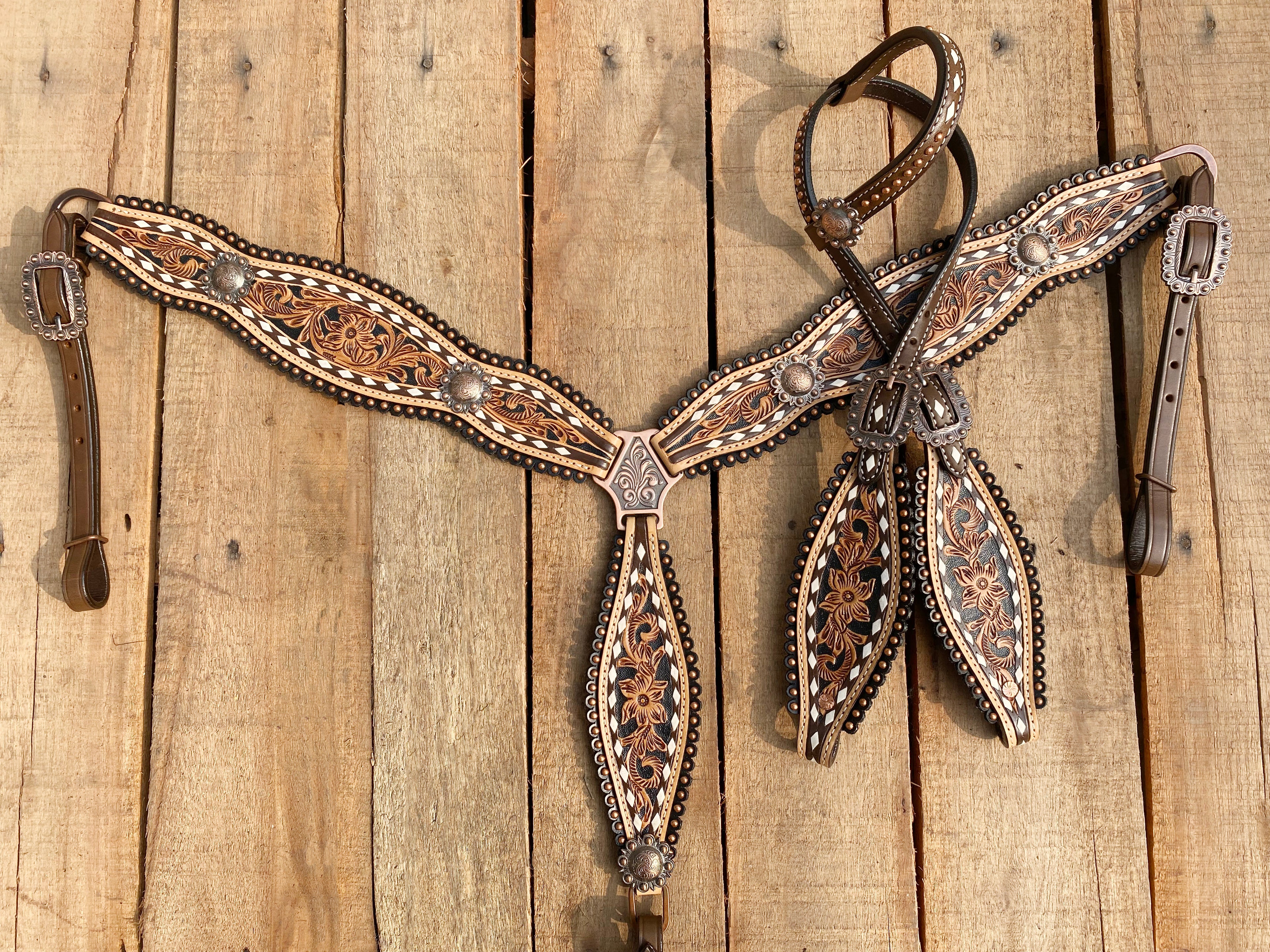 MOUSM Western Horse Tack Collection – Western Bridles and Headstalls Decorated with Hand-Tooled Flower Carving with Nickel Studs, Conchos &amp; Rawhide Braiding